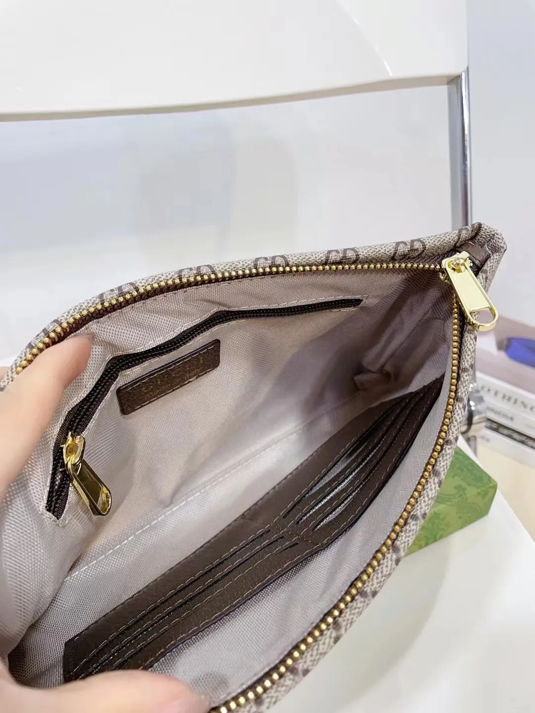 👑💰90礼盒包装 Gucci 古奇 酷奇手拿包 卡包钱包多功能男包 采用精湛镶嵌细工,实物拍摄 原厂原版面料 配送防尘袋 礼盒30.18cm