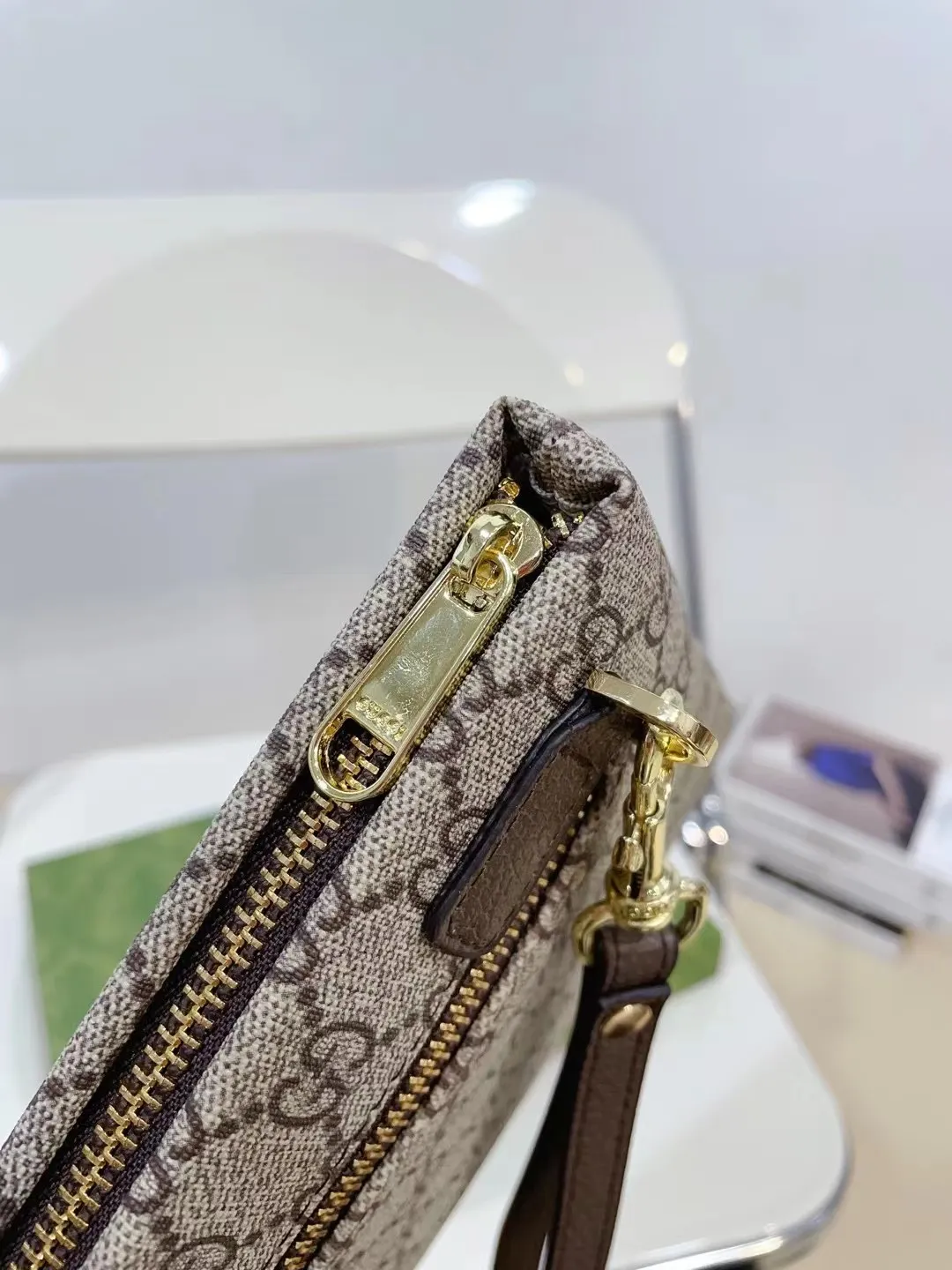 👑💰90礼盒包装 Gucci 古奇 酷奇手拿包 卡包钱包多功能男包 采用精湛镶嵌细工,实物拍摄 原厂原版面料 配送防尘袋 礼盒30.18cm