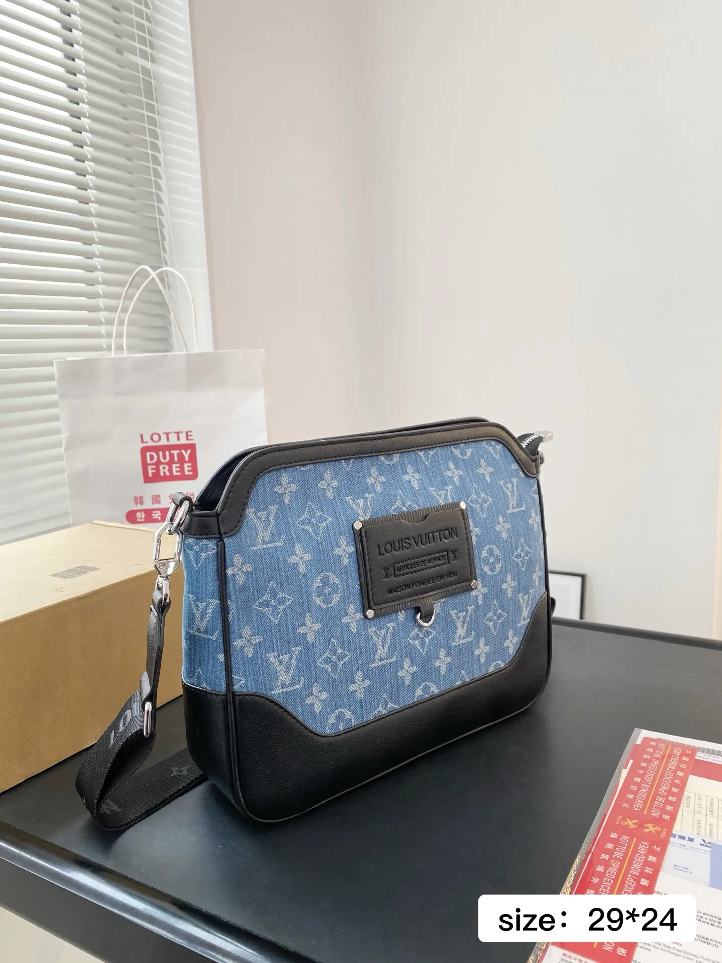 🅿️ 125✅ 尺寸29*24 LV Gucci 蔻驰 迪奥丹宁单肩包 男包 斜挎包 采用经典百搭 实物拍摄 原厂原版面料 高端品质 0215