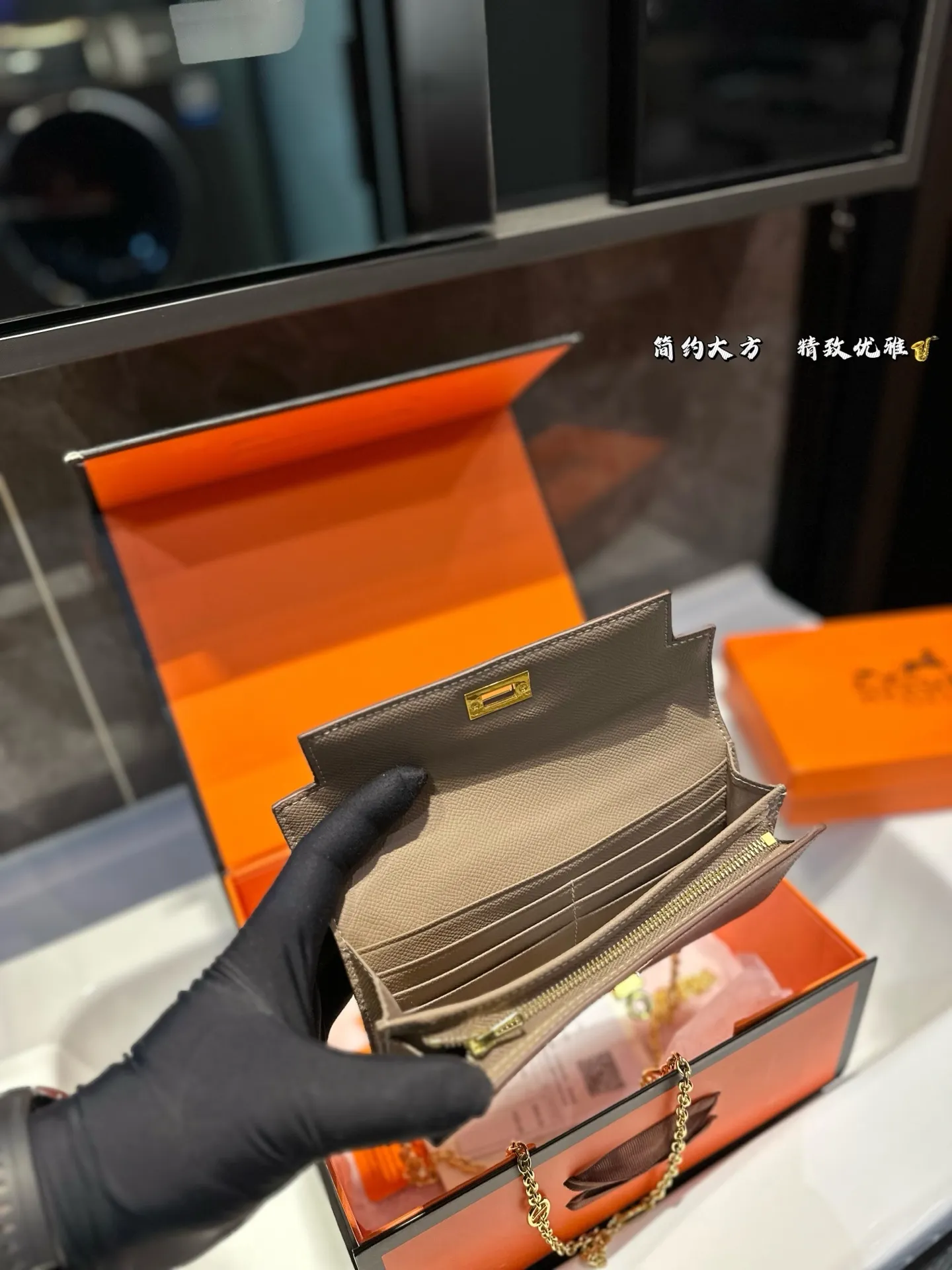 ❤️p130(礼盒包装)❤️ Hermes爱马仕 凯莉手包 斜背包 好随意搭配 不管怎么穿随便一背都好看 尺寸19×9