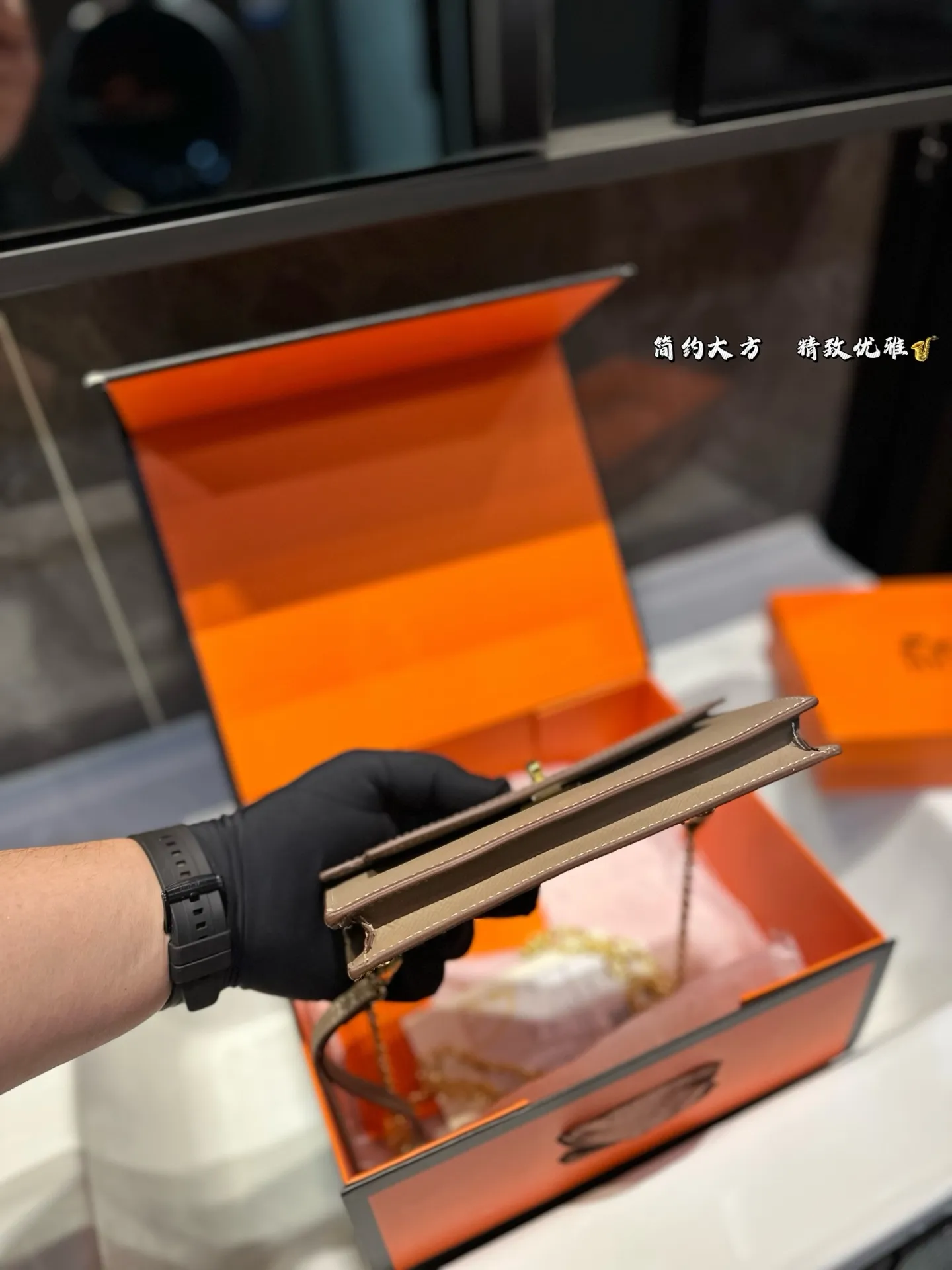 ❤️p130(礼盒包装)❤️ Hermes爱马仕 凯莉手包 斜背包 好随意搭配 不管怎么穿随便一背都好看 尺寸19×9