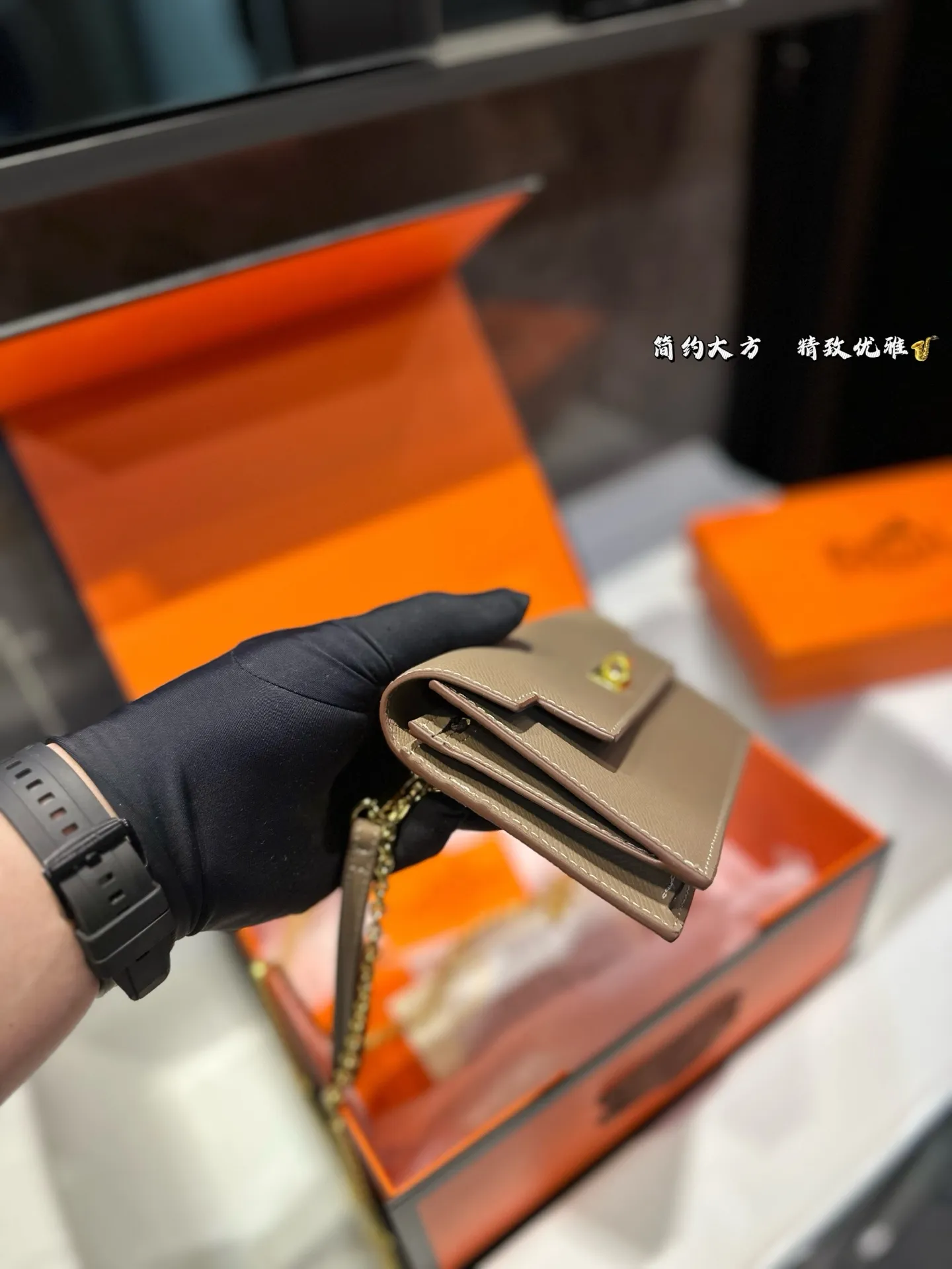 ❤️p130（礼盒包装）❤️ Hermes爱马仕 凯莉手包 斜背包 好随意搭配 不管怎么穿随便一背都好看 尺寸19&times;9