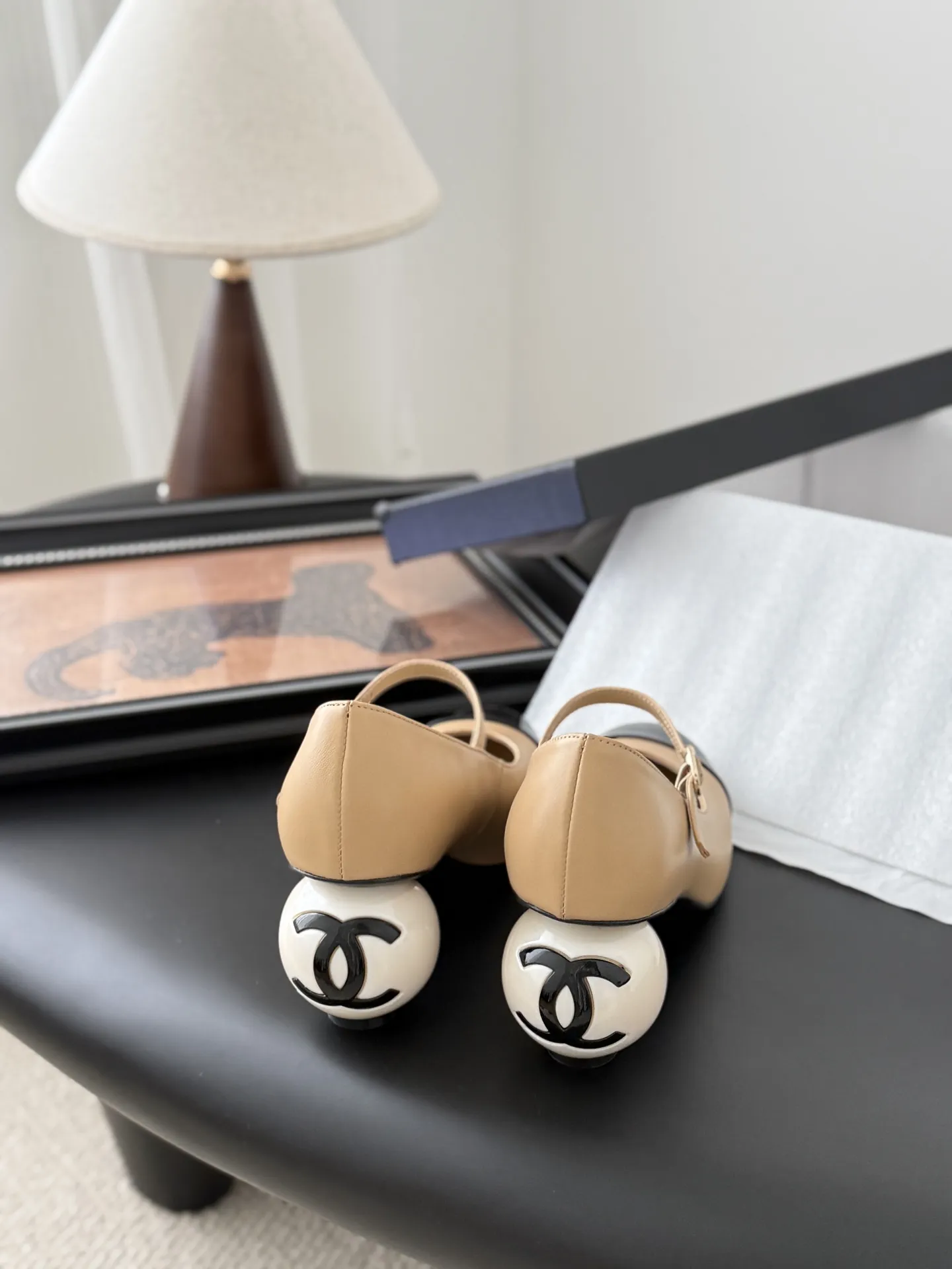 P 260 Chanel 25K秋冬新款珍珠单鞋 精彩亮点 巨型珍珠 原版开模珍珠 真皮大底 Size:35-39 其他码数定做