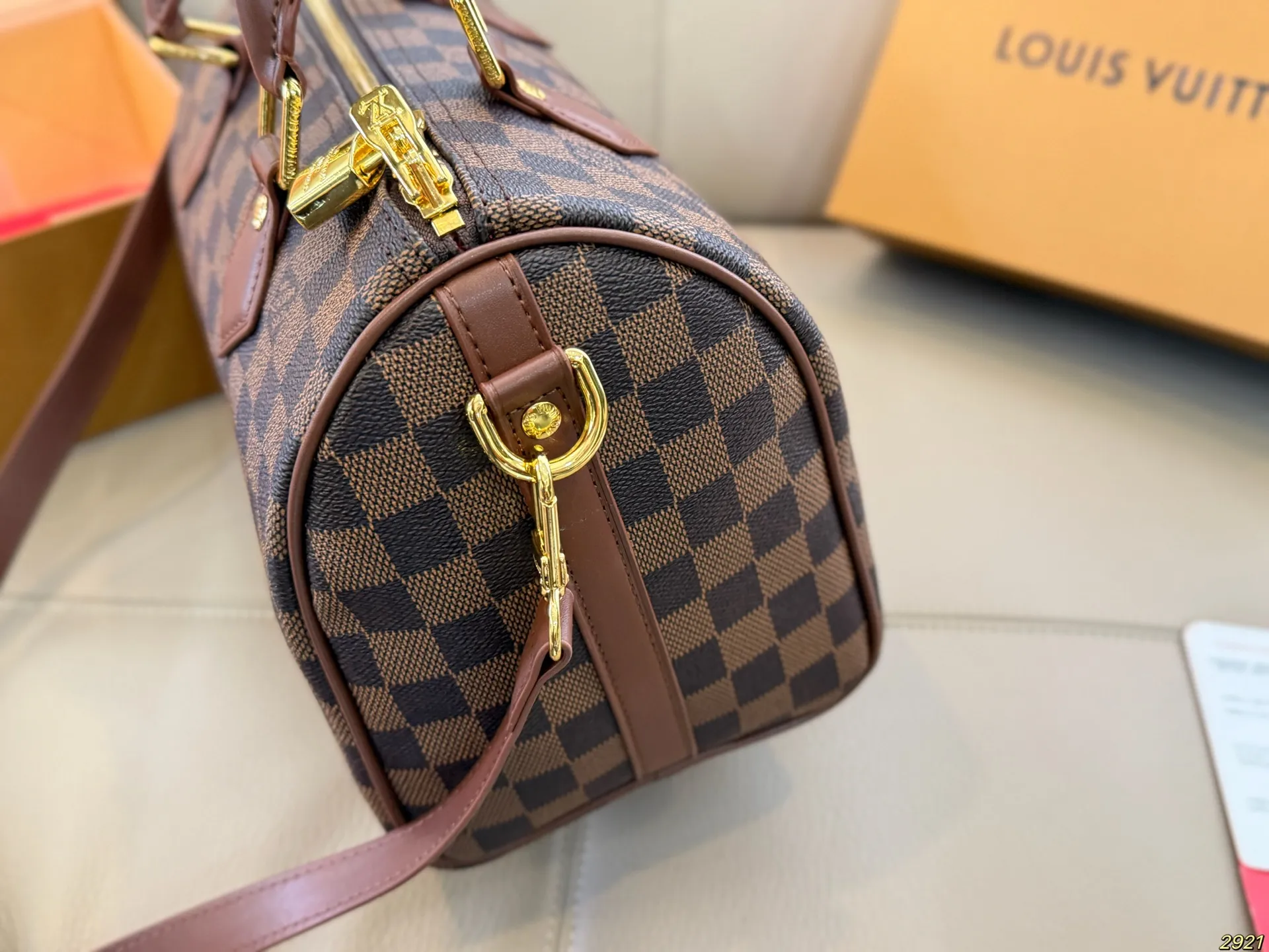 &yen;190/&yen;185双盒芯片版 LV枕头包 speedy时尚又百搭 具有独特的艺术气息 简单百搭 颜值高 日常出街首选 尺寸30 21/25 18