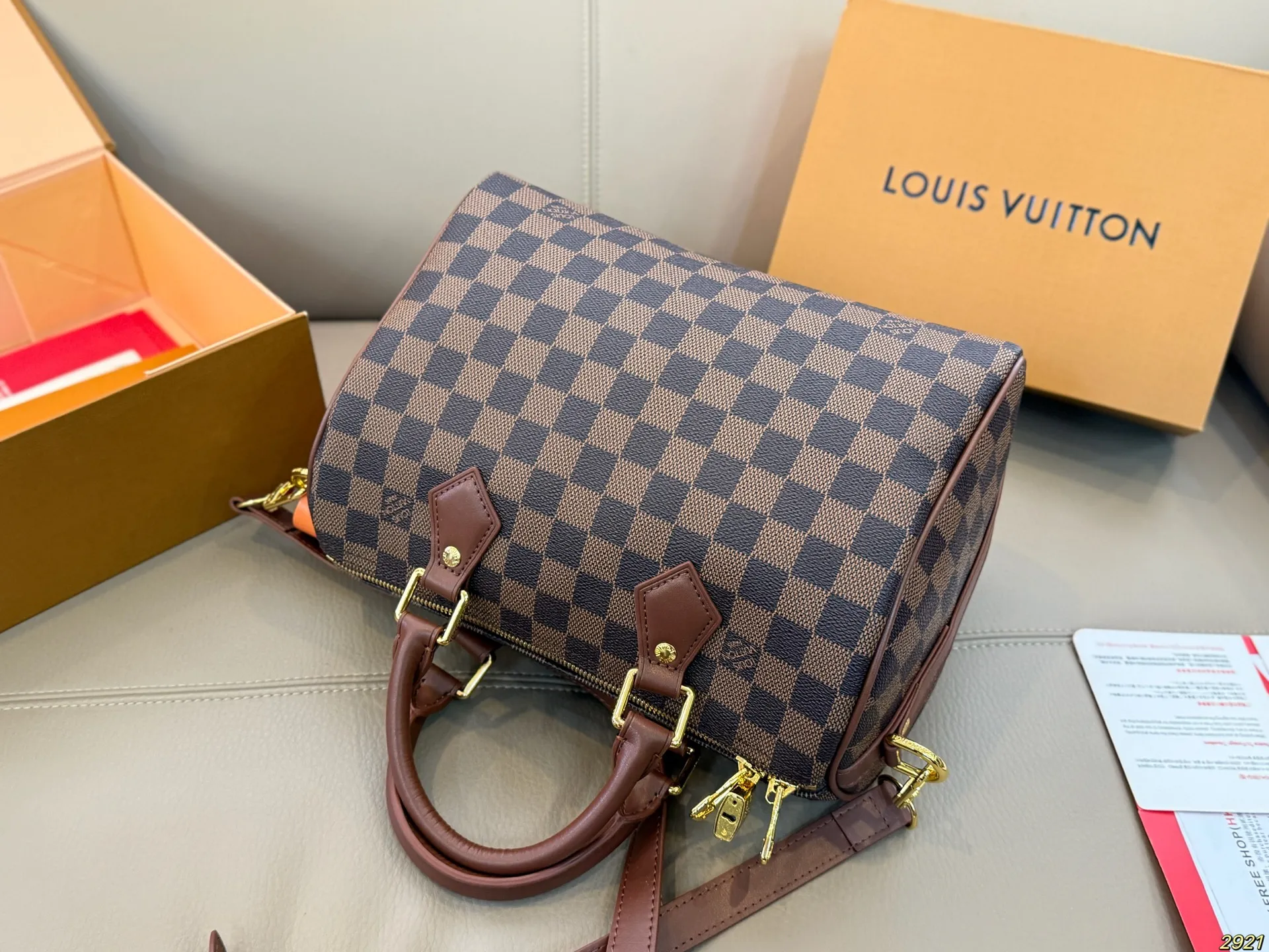 &yen;190/&yen;185双盒芯片版 LV枕头包 speedy时尚又百搭 具有独特的艺术气息 简单百搭 颜值高 日常出街首选 尺寸30 21/25 18