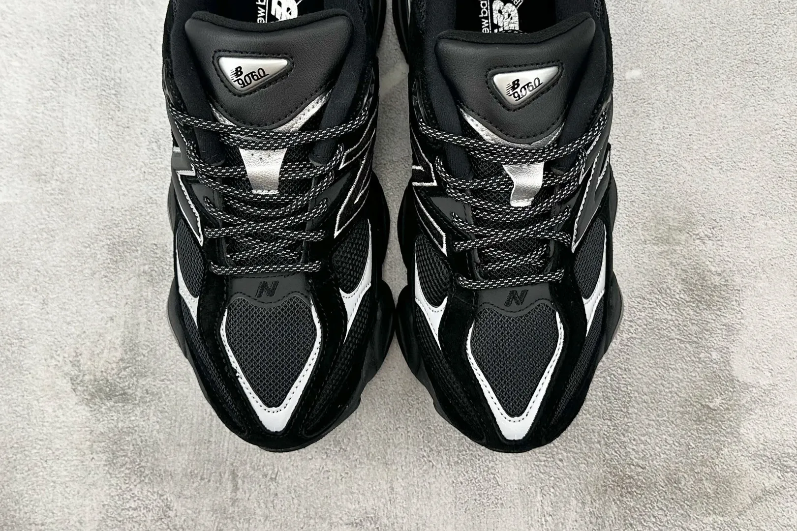 💰240 C版 纯原 大厂出品 新百伦9060 New Balance NB 9060 黑色 货号: U9060FOS 尺码:36 37 37.5 38 38.5 39.5 40 40.5 41.5 42 42.5 43 44 44.5 45 46 46.5