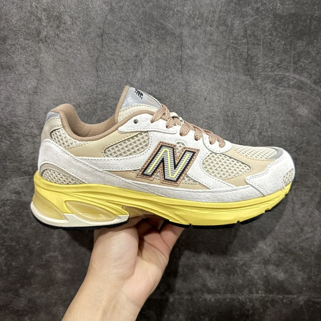💰240【纯原c版】New Balance M2010系列 新百伦 复古老爹风网布跑步休闲运动鞋 新百伦经典配色 沿袭了面世之初的经典科技 以ENCAP中底配以升级版 N-ERGY缓震物料 鞋面则采用特色的柔软麂皮搭以NewBalance经典的尼龙网布 低调中还原跑鞋本真 更年轻化的设计理念与材质 让新世代青年得以用全新视角体验经典鞋款的传奇魅力 货号:U2010SGR 尺码:36 37 37.5 38 38.5 39.5 40 40.5 41.5 42 42.5 43 44 45 编码：JP270290