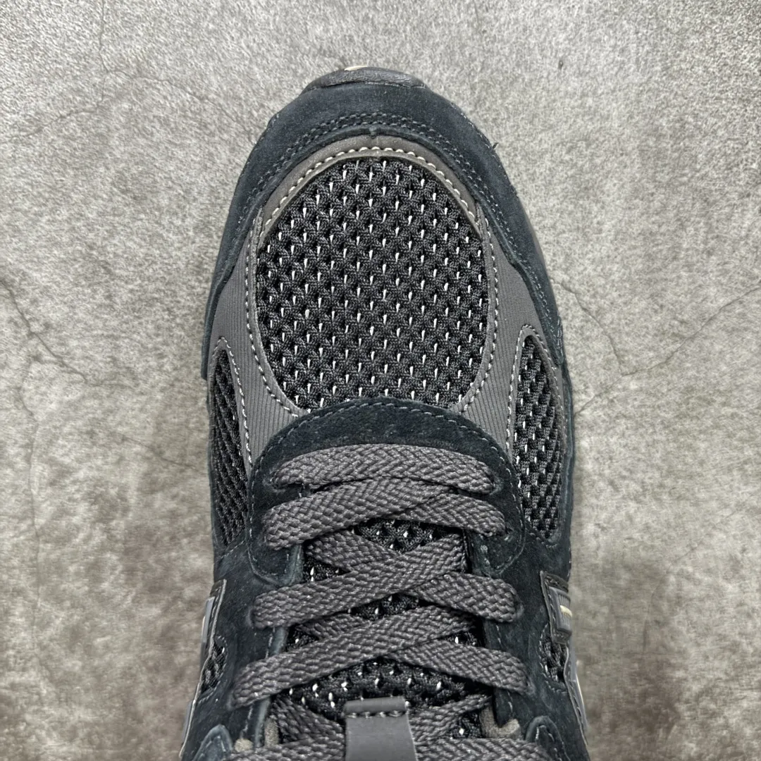 💰240 【纯原c版】New Balance M2010系列 新百伦 复古老爹风网布跑步休闲运动鞋 新百伦经典配色 沿袭了面世之初的经典科技 以ENCAP中底配以升级版 N-ERGY缓震物料 鞋面则采用特色的柔软麂皮搭以NewBalance经典的尼龙网布 低调中还原跑鞋本真 更年轻化的设计理念与材质 让新世代青年得以用全新视角体验经典鞋款的传奇魅力 货号:U2010TTB 尺码:36 37 37.5 38 38.5 39.5 40 40.5 41.5 42 42.5 43 44 45 编码：JP270290