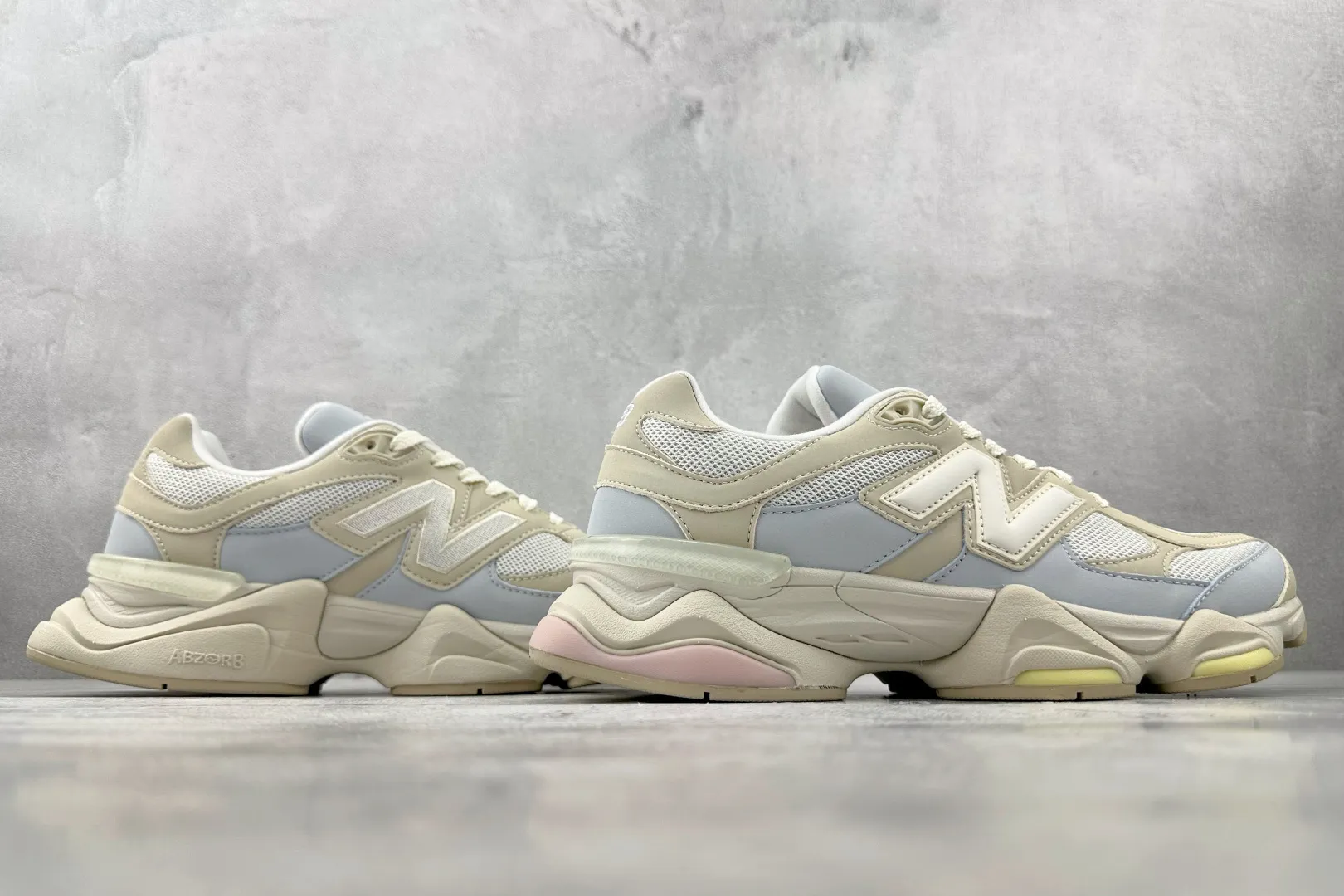 💰240 C版 纯原 大厂出品 新百伦9060 New Balance NB 9060 米白 货号: U9060JDS 尺码:36 37 37.5 38 38.5 39.5 40 40.5 41.5 42 42.5 43 44 44.5 45 46 46.5 编码:33