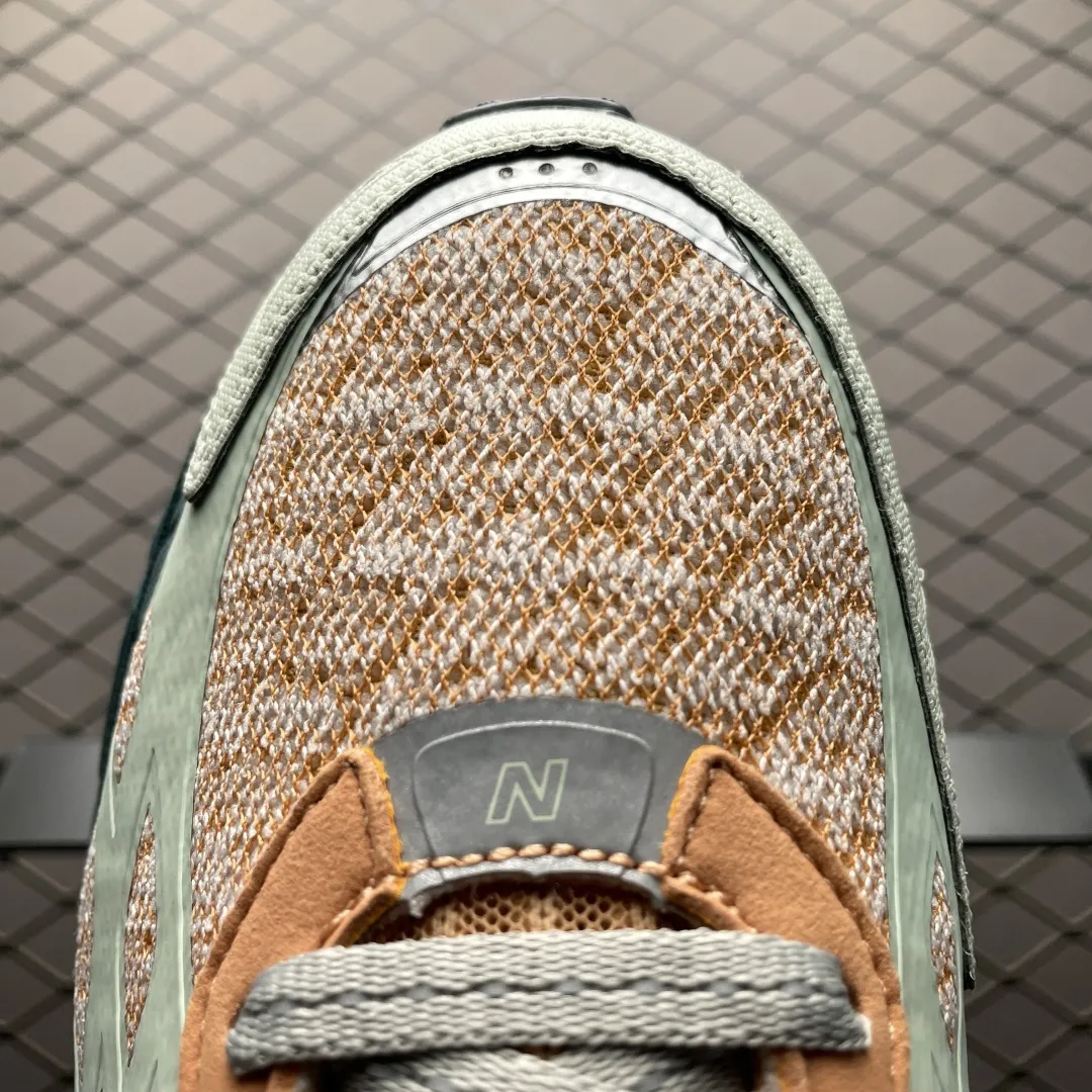 💰220 New Balance 新百伦 U1906WFB 复古休闲跑步鞋 尺码：36 37 37.5 38 38.5 39.5 40 40.5 41.5 42 42.5 43 44 44.5 45 46.5 编号：27YEFF202