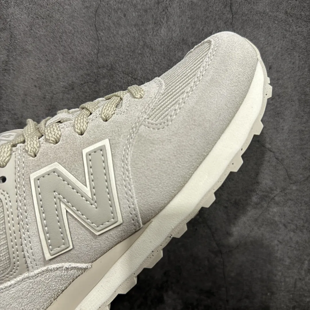 💰180 【DT纯原】NB新百伦New Balance ML574经典复古休闲运动慢跑鞋 货号:WL574CBG 长青之王”荣耀回归 原档案开发开发纸版楦型 原装4层组合独立私模大底 目前市场最好的版本 对比原版无压力 尺码:36 37 37.5 38 38.5 39 40 40.5 41.5 42 42.5 43 44 44.5 45 编码:DT220240