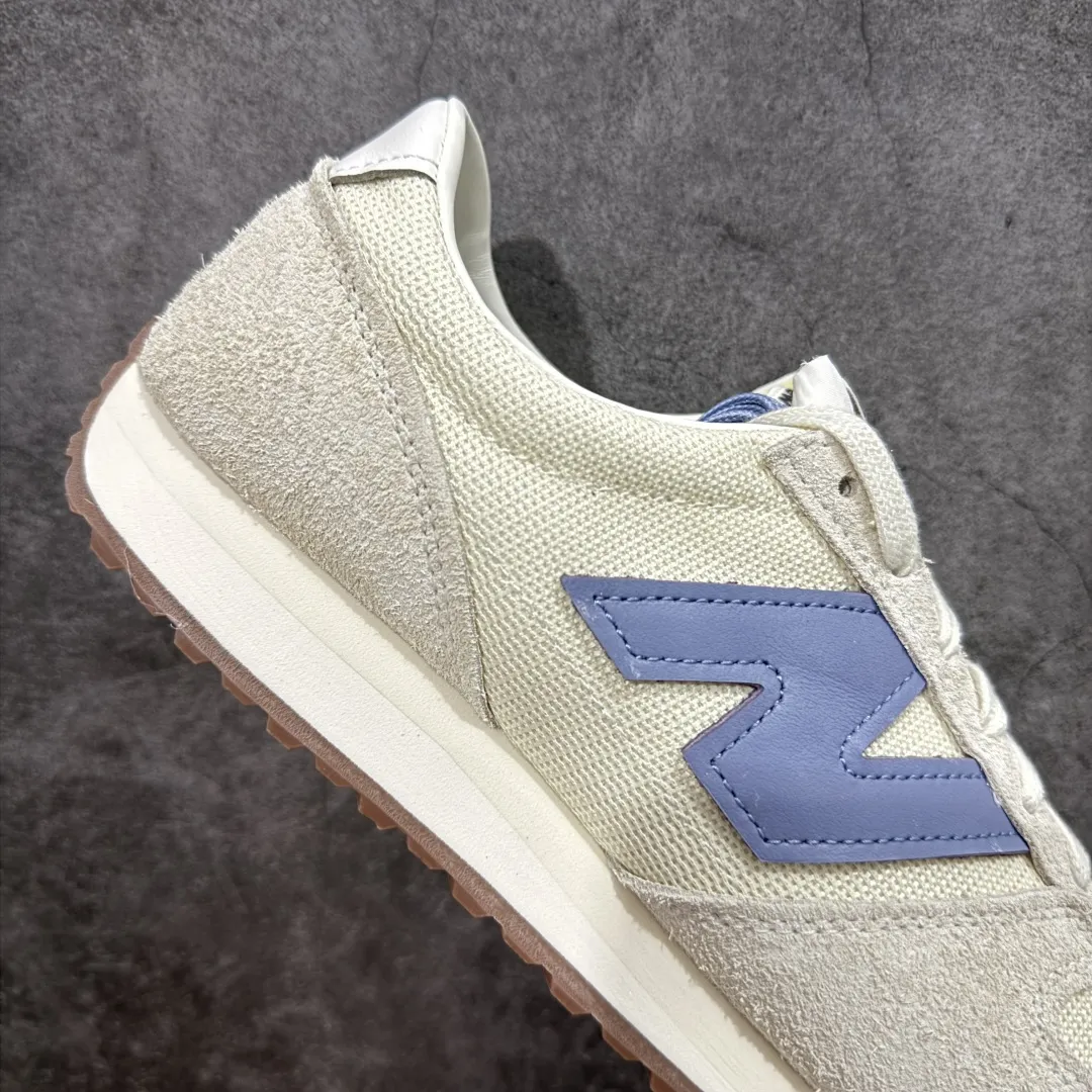 💰240 【总裁版】New Balance U471AA NB新百伦织物牛剖层革春夏薄底鞋防滑耐磨平衡轻便低帮生活休闲鞋 原档数据独立私模大底 唯一正确三层组合大底 特高弹切片加持 百分百还原原鞋脚感 NB市场最强产物 防伪原标全套原楦原纸板原厂数据开发 全鞋电脑针车加持 原厂网布 原装进口头层翻毛皮料正确绒感卡色 正确中底拉帮中底网布细节 匠心打造 耗时两个月开发完成 工艺极其复杂难度可想而知 高端零售专供产物 尺码:36 37 37.5 38 38.5 39.5 40 40.5 41.5 42 42.5 43 44 44.5 45 45.5 46.5 47 编码:NM280290