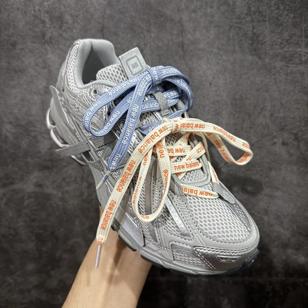 💰260 【纯原K版】新百伦New Balance M1906AR系列低帮复古老爹风休闲运动慢跑鞋 M1906AG 双绑带版本(另附一副原版鞋带) 全新大厂出品 市场第一梯队品质 绝对秒杀市场货 完美版型 正确组合大底 区别市场刷漆底版本 全套原楦原纸板原厂数据开发 进口三明治网面 原装进口皮料正确卡色 正确中底拉帮中底网布细节 原厂标裁 带紫光防伪 定制后跟透明水晶模块 冲裁组合 大底贴合程度胶水上色把控完美 整洁度挑战全网艺术家 多道序QC把关品质完善 匠心打造 耗时多月开发完成 工艺极其复杂难度可想而知 新开独立私模大底 正确六层组合大底 高端零售专供产物 Size:36 37 37.5 38 38.5 39 40 40.5 41 42 42.5 43 44 45 46 编码:X1B310320