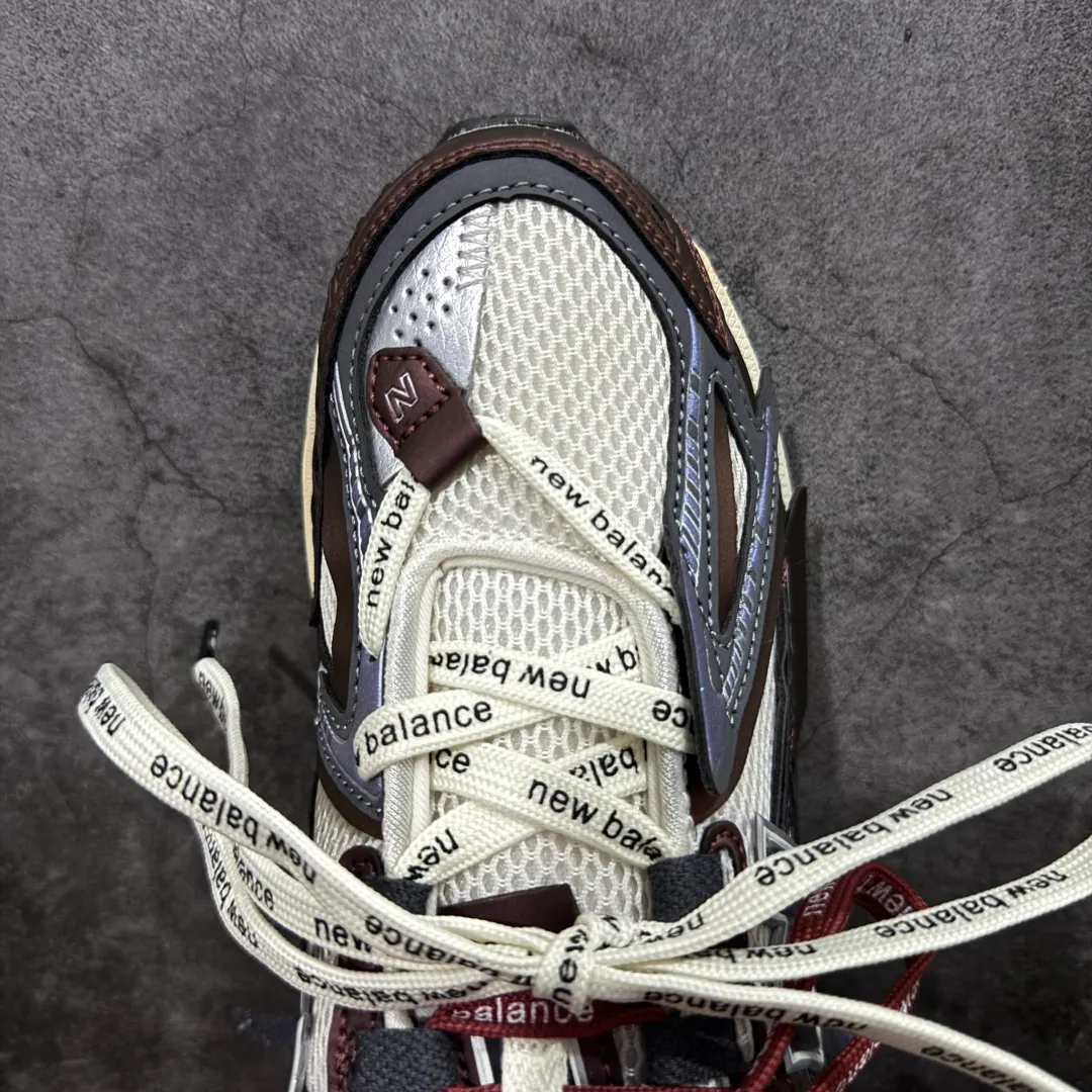 💰260 【纯原K版】新百伦New Balance M1906AR系列低帮复古老爹风休闲运动慢跑鞋 M1906AR 双绑带版本(另附一副原版鞋带) 全新大厂出品 市场第一梯队品质 绝对秒杀市场货 完美版型 正确组合大底 区别市场刷漆底版本 全套原楦原纸板原厂数据开发 进口三明治网面 原装进口皮料正确卡色 正确中底拉帮中底网布细节 原厂标裁 带紫光防伪 定制后跟透明水晶模块 冲裁组合 大底贴合程度胶水上色把控完美 整洁度挑战全网艺术家 多道序QC把关品质完善 匠心打造 耗时多月开发完成 工艺极其复杂难度可想而知 新开独立私模大底 正确六层组合大底 高端零售专供产物 Size:36 37 37.5 38 38.5 39 40 40.5 41 42 42.5 43 44 45 46 编码:X1B310320