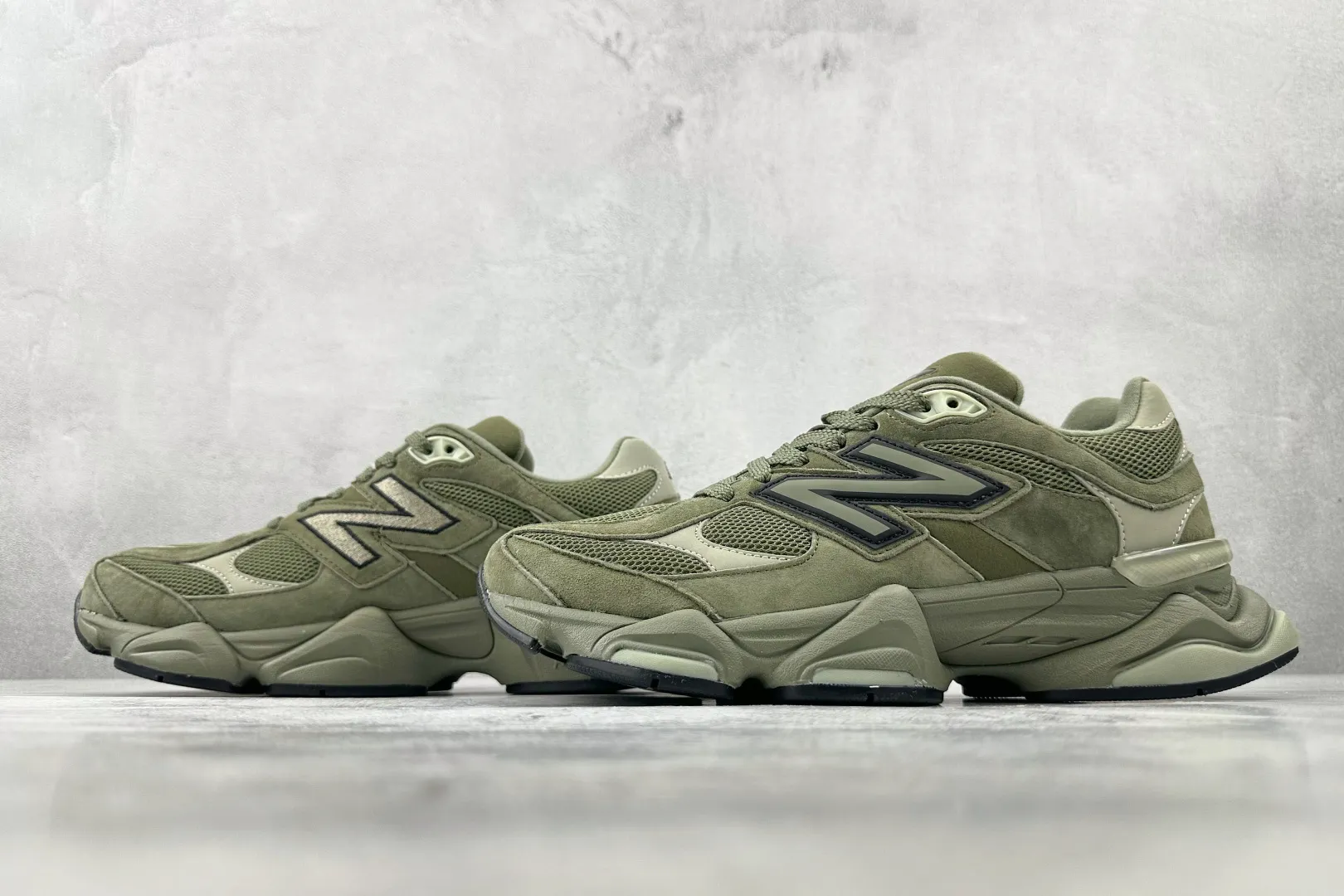 💰240 C版 纯原 大厂出品 新百伦9060 New Balance NB 9060 橄榄绿 货号:U9060ZGD 尺码:36 37 37.5 38 38.5 39.5 40 40.5 41.5 42 42.5 43 44 44.5 45 46 46.5