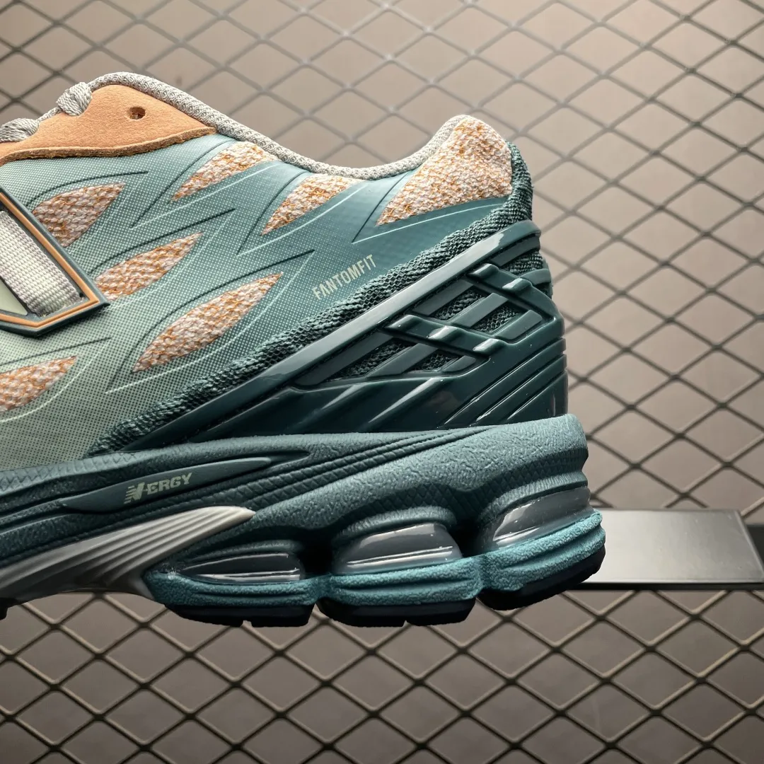 💰220 New Balance 新百伦 U1906WFB 复古休闲跑步鞋 尺码:36 37 37.5 38 38.5 39.5 40 40.5 41.5 42 42.5 43 44 44.5 45 46.5 编号:27YEFF202