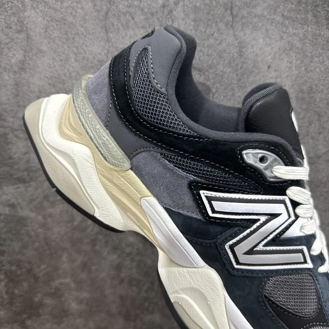 💰240 【纯原版】 New Balance NB9060 联名款 复古休闲运动慢跑鞋 粉棕色U9060BLC 全套原楦原纸板原厂数据开发 进口三明治网面 原装进口翻毛皮料正确绒感卡色 正确中底拉帮中底网布细节 原厂标裁 带紫光防伪 定制后跟透明水晶模块 冲裁组合 大底贴合程度胶水上色把控完美 整洁度挑战全网艺术家 多道序QC把关品质完善 匠心打造 耗时两个月开发完成 工艺极其复杂难度可想而知 新开独立私模大底 全网唯一正确六层组合大底 高端零售专供产物 Size:36 37 37.5 38 38.5 39.5 40 40.5 41.5 42 42.5 43 44 45 46.5 编码:JPC290300