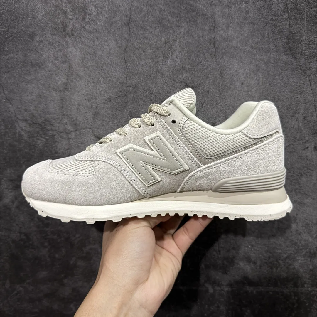 💰180 【DT纯原】NB新百伦New Balance ML574经典复古休闲运动慢跑鞋 货号:WL574CBG 长青之王”荣耀回归 原档案开发开发纸版楦型 原装4层组合独立私模大底 目前市场最好的版本 对比原版无压力 尺码:36 37 37.5 38 38.5 39 40 40.5 41.5 42 42.5 43 44 44.5 45 编码:DT220240
