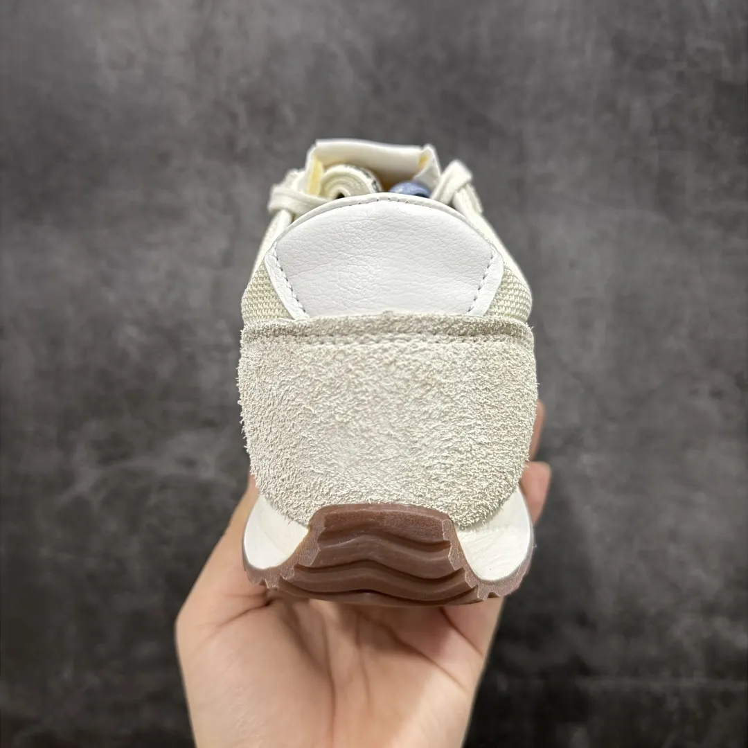 💰240 【总裁版】New Balance U471AA NB新百伦织物牛剖层革春夏薄底鞋防滑耐磨平衡轻便低帮生活休闲鞋 原档数据独立私模大底 唯一正确三层组合大底 特高弹切片加持 百分百还原原鞋脚感 NB市场最强产物 防伪原标全套原楦原纸板原厂数据开发 全鞋电脑针车加持 原厂网布 原装进口头层翻毛皮料正确绒感卡色 正确中底拉帮中底网布细节 匠心打造 耗时两个月开发完成 工艺极其复杂难度可想而知 高端零售专供产物 尺码:36 37 37.5 38 38.5 39.5 40 40.5 41.5 42 42.5 43 44 44.5 45 45.5 46.5 47 编码:NM280290