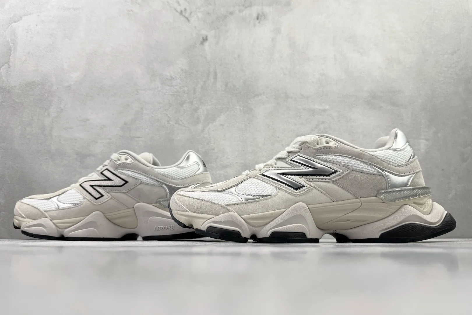 💰240 C 版纯原 大厂出品 New Balance NB 9060 灰银 货号: U9060JRB 尺码:36 36.5 37 38.5 39 40 40.5 41 42 42.5 43 44 44.5 45 46 46.5 编码:33