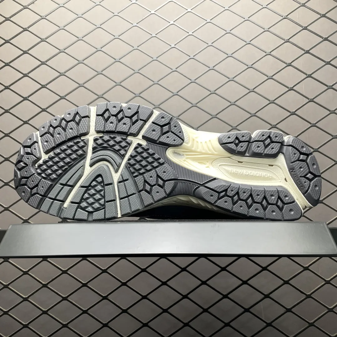 没有💰220 New Balance 新百伦 M1906RFS 复古休闲跑步鞋 尺码:36 37 37.5 38 38.5 39.5 40 40.5 41.5 42 42.5 43 44 44.5 45 46.5 编号:27YEFF202