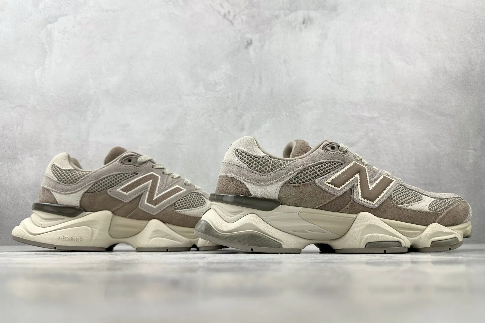 💰240 C版 纯原 大厂出品 新百伦9060 New Balance NB 9060 灰棕色 货号:U9060ERC 尺码:36 37 37.5 38 38.5 39.5 40 40.5 41.5 42 42.5 43 44 44.5 45 46 46.5 编码:33