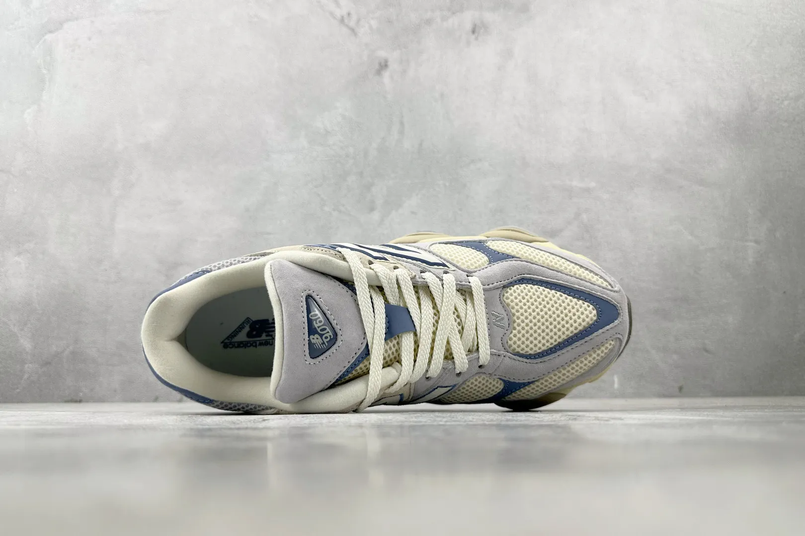 💰240 C版 纯原 大厂出品 新百伦9060 New Balance NB 9060 灰蓝色 货号: U9060EEL 尺码:36 37 37.5 38 38.5 39.5 40 40.5 41.5 42 42.5 43 44 44.5 45 46 46.5