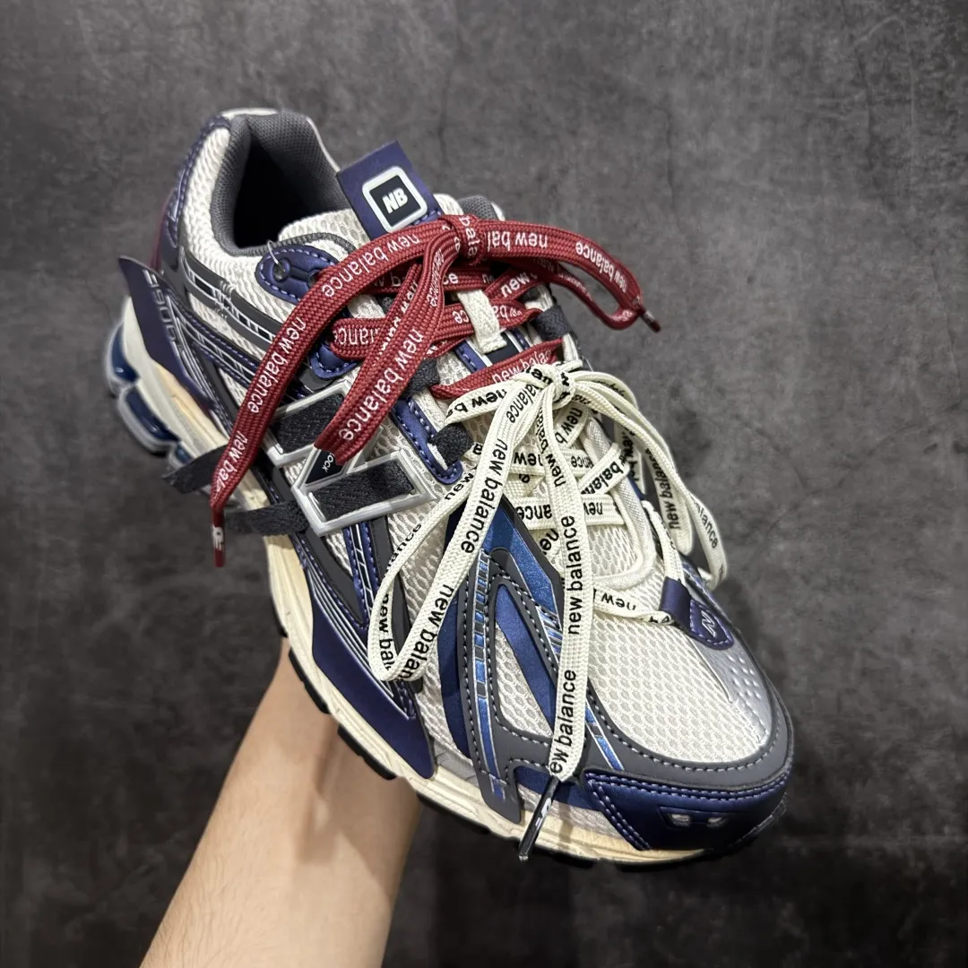 💰260 【纯原K版】新百伦New Balance M1906AR系列低帮复古老爹风休闲运动慢跑鞋 U1906ANB 双绑带版本(另附一副原版鞋带) 全新大厂出品 市场第一梯队品质 绝对秒杀市场货 完美版型 正确组合大底 区别市场刷漆底版本 全套原楦原纸板原厂数据开发 进口三明治网面 原装进口皮料正确卡色 正确中底拉帮中底网布细节 原厂标裁 带紫光防伪 定制后跟透明水晶模块 冲裁组合 大底贴合程度胶水上色把控完美 整洁度挑战全网艺术家 多道序QC把关品质完善 匠心打造 耗时多月开发完成 工艺极其复杂难度可想而知 新开独立私模大底 正确六层组合大底 高端零售专供产物 Size:36 37 37.5 38 38.5 39 40 40.5 41 42 42.5 43 44 45 46 编码:X1B310320