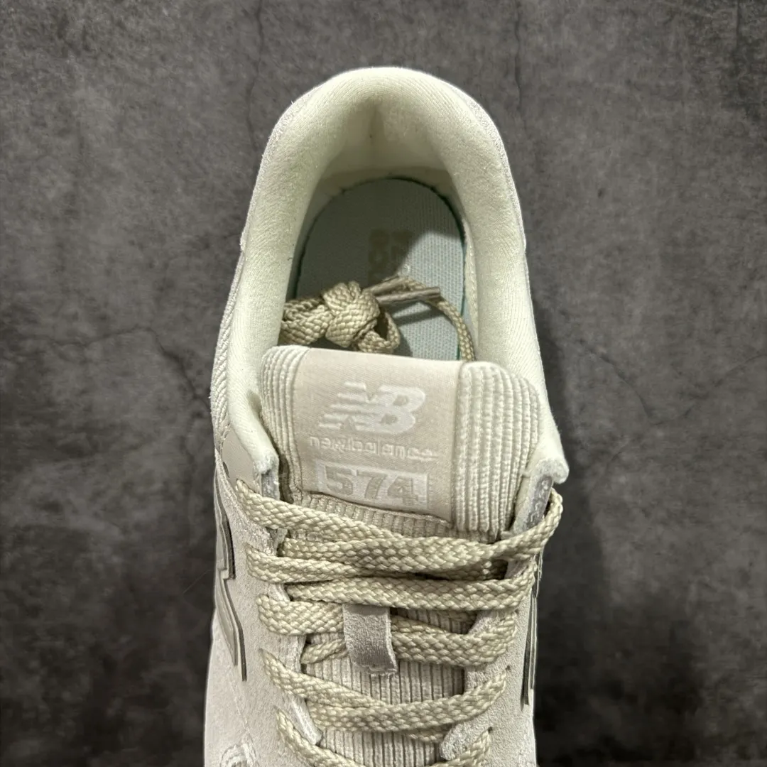 💰180 【DT纯原】NB新百伦New Balance ML574经典复古休闲运动慢跑鞋 货号:WL574CBG 长青之王”荣耀回归 原档案开发开发纸版楦型 原装4层组合独立私模大底 目前市场最好的版本 对比原版无压力 尺码:36 37 37.5 38 38.5 39 40 40.5 41.5 42 42.5 43 44 44.5 45 编码:DT220240