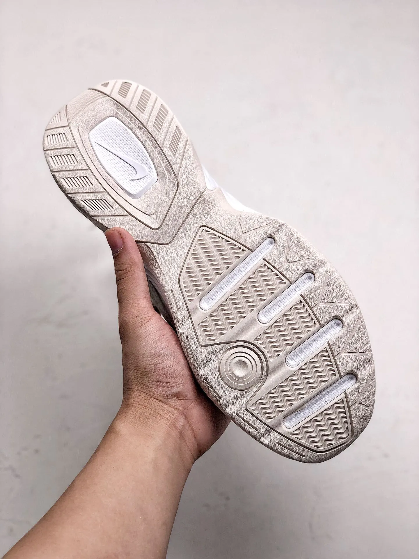 💰180 工厂专供 毒版公司货 【NK】耐克 Nike M2K Tekno 复古潮流 鲜艳颜色分明,TPU 细节采用黑色呈现 夏日里体现得干脆利落 更增添一分视觉层次,提升整体的时尚感!复古潮流百搭旅游老爹鞋 ⚠️36-45