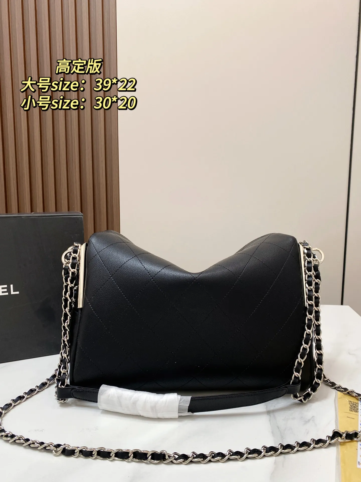 🅿️小号💰180 配折叠盒 尺寸30*20 香奈儿 Chanel黑银外缝线链条腋下包hobo翻盖包折盖包 侧边银杆拉链双C吊坠每个细节都好喜欢 包型软乎慵懒随性爱住了! 7208