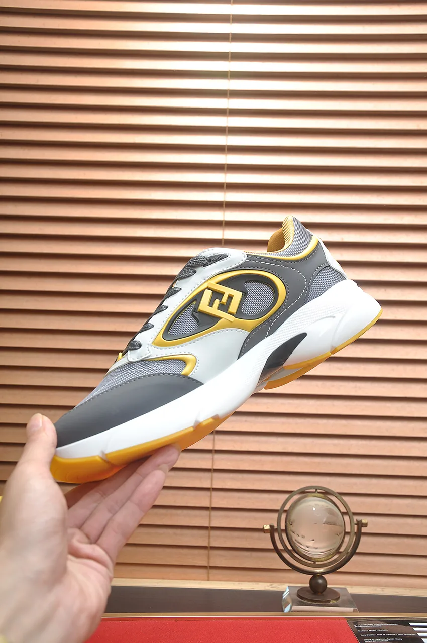 P370💰💶 【Fendi芬迪】最新🔥 众多💑明星同款 FD match 原版一比一复刻 设计师Kim Jones打造的首款运动鞋fendi match 和驴牌的Trainer篮球运动鞋 材质:原版丝绸皮内里:透气网 包装:原版1:1配套高档包装 38-44(45 订做不退换)