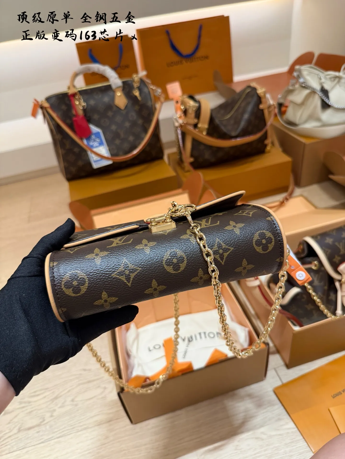 钢五金p200 LV新品来袭2025新款pochette camille 新品长度很长，手机完全可以放下，日常的逛街包老花满印 20cm 双盒包装