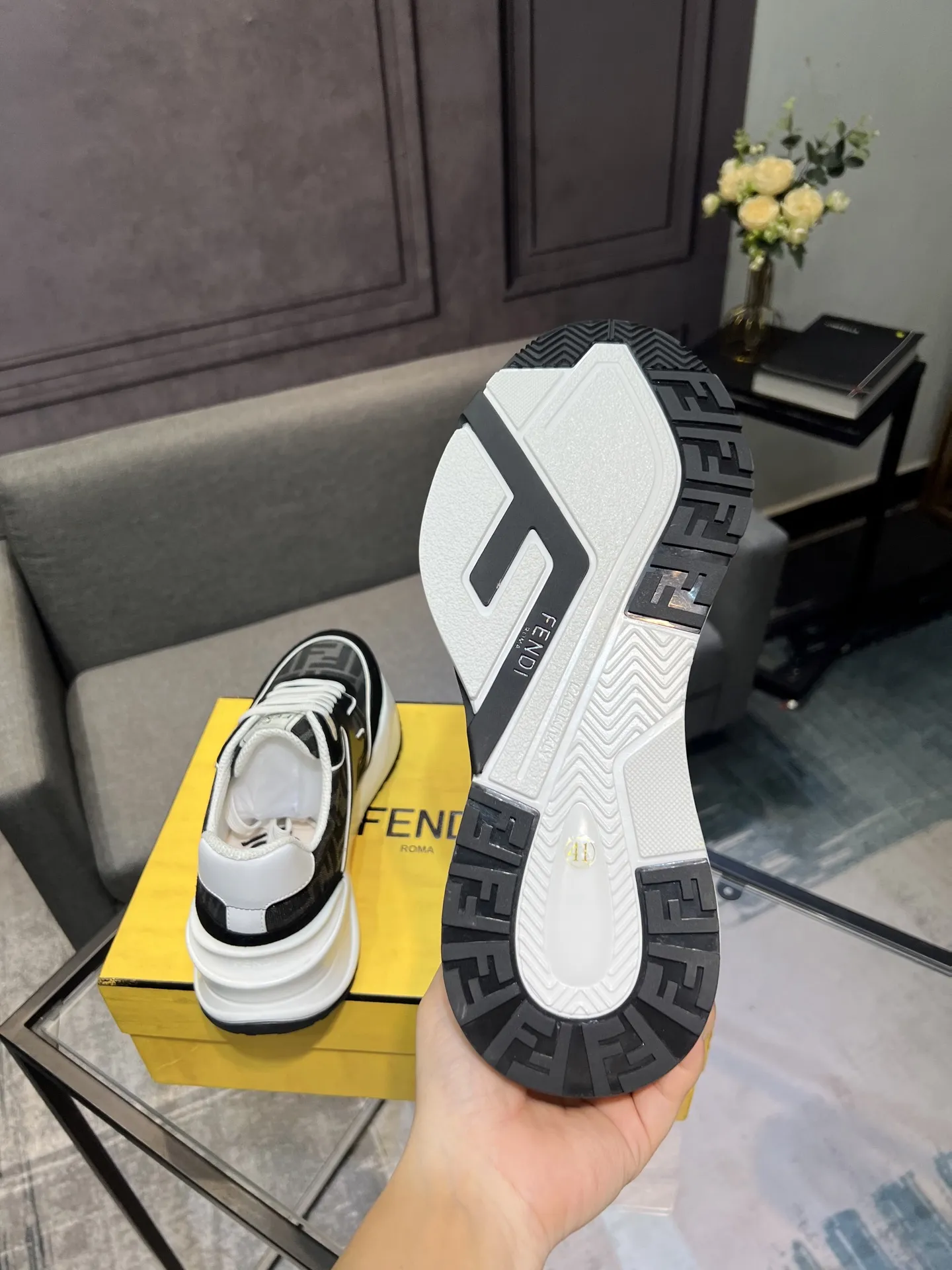 💰¥310 芬迪(FENDI)男士时尚休闲鞋👟爆款热卖🔥官网1:1复刻⬆️原单品质 -原版皮料- 原版透气网里 原版大底 1:1复刻,码数38-44(45-46订做)