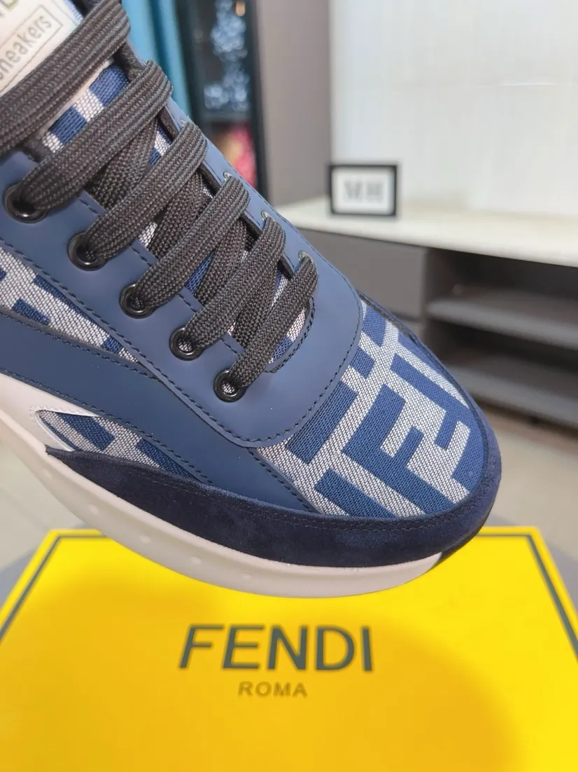 出厂价220🌹🌹【FENDI】爆卖款官网全球首发🔝男鞋高端品牌 官网最新款系列:鞋面采用进口牛皮搭配专供面料打造➕网布透气内里。让行走更加便捷舒适!与官方的质量相比美的1:1复刻。打造时尚个性衬托你的与众不同!潮男必备!经典款。男码:38-44。