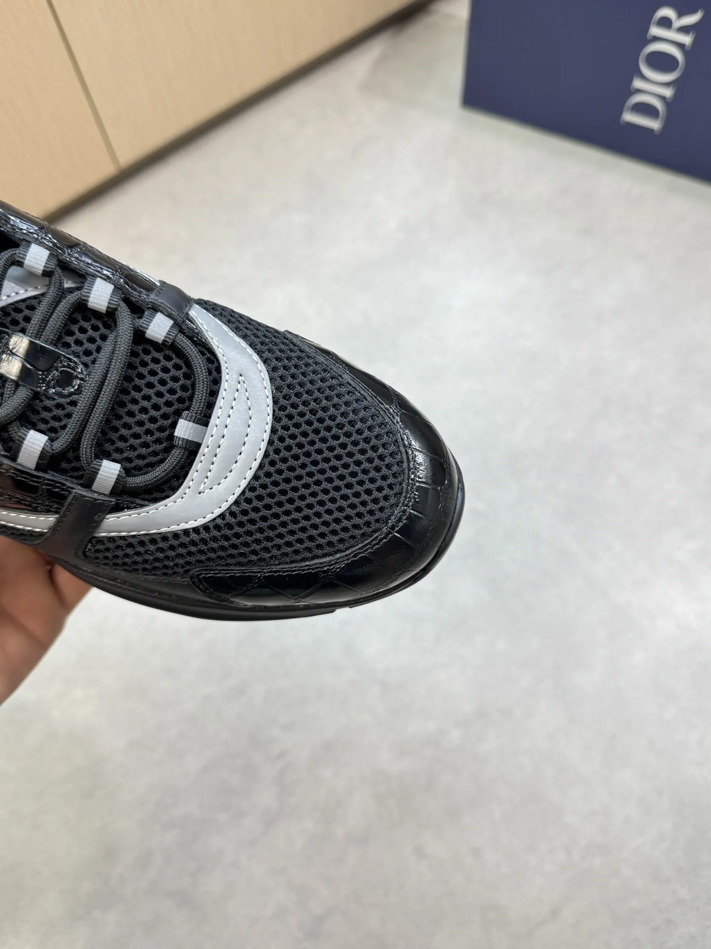 【 Dior】迪奥 P430💰 -高端品质 原单🔍🔍🔍休闲运动鞋 -鞋面:🔝石头纹小牛皮、高丝光网帆布匹、品牌图腾布匹、鞋舌.后跟;反光品牌织带 -内里:品牌帆布 -原版:超轻TPU发泡·橡胶;双色成型大底 -超高品控·做工精细:凸显(高端·贵气·档次) -Size :39-44(38、45、46,47,可订做)·D9285