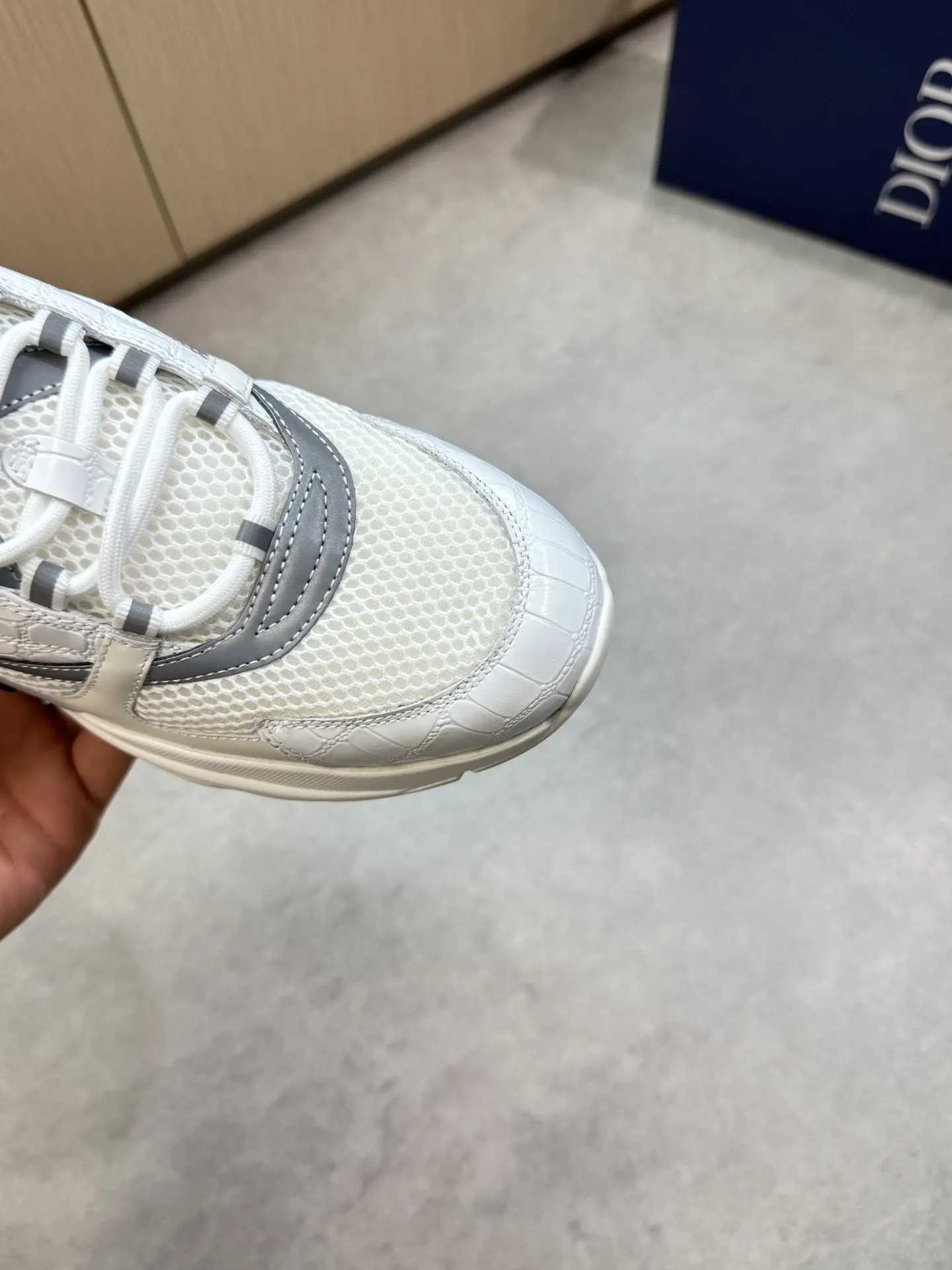 【 Dior】迪奥 P430💰 -高端品质 原单🔍🔍🔍休闲运动鞋 -鞋面:🔝石头纹小牛皮、高丝光网帆布匹、品牌图腾布匹、鞋舌.后跟;反光品牌织带 -内里:品牌帆布 -原版:超轻TPU发泡·橡胶;双色成型大底 -超高品控·做工精细:凸显(高端·贵气·档次) -Size :39-44(38、45、46,47,可订做)·D9285