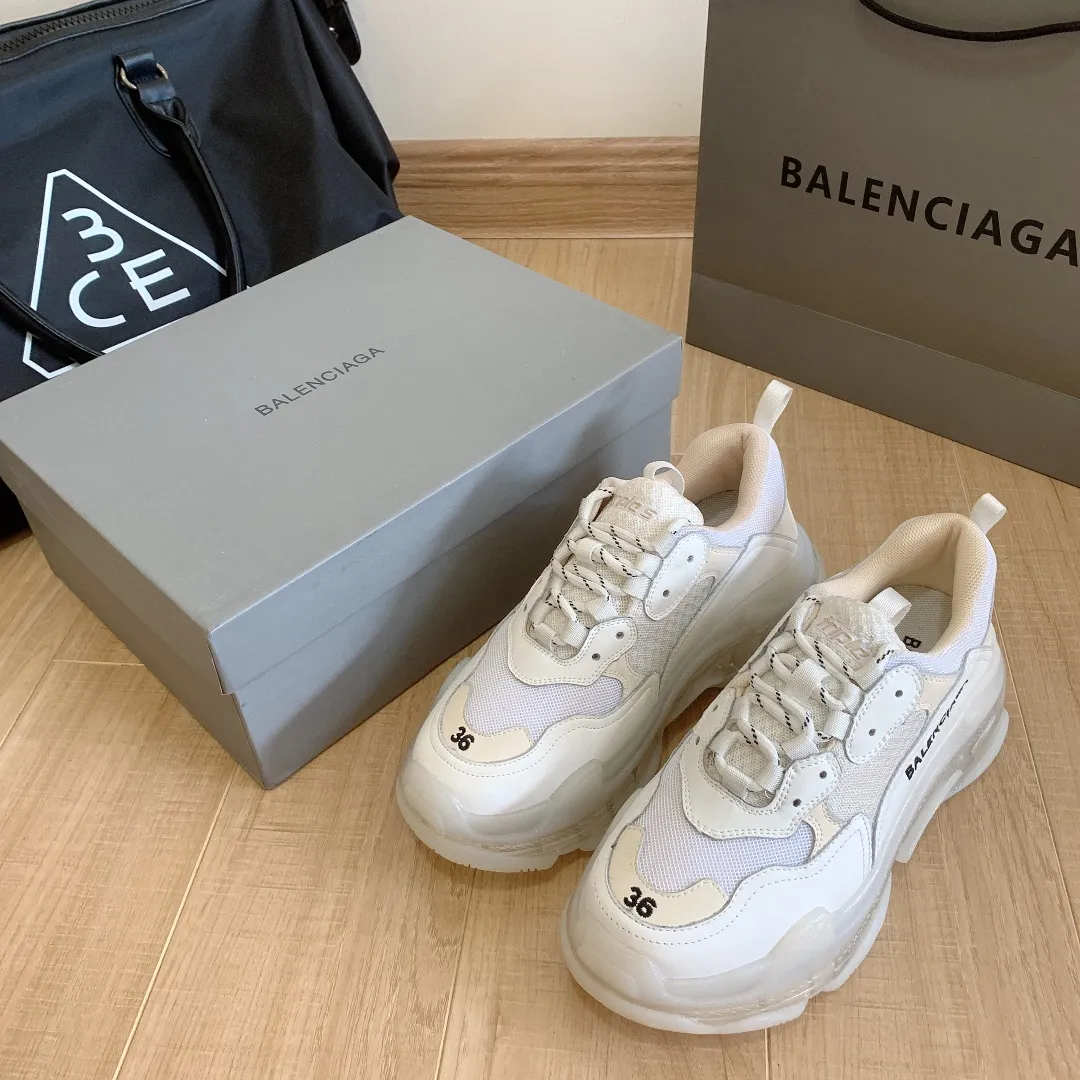 橙子出厂价💰185【白水晶】 BALENCIAGA 巴黎世家水晶底老爹鞋 颜色：黑、白、奶茶、灰白、紫罗兰、奶白 码数：女35-40，男39-44