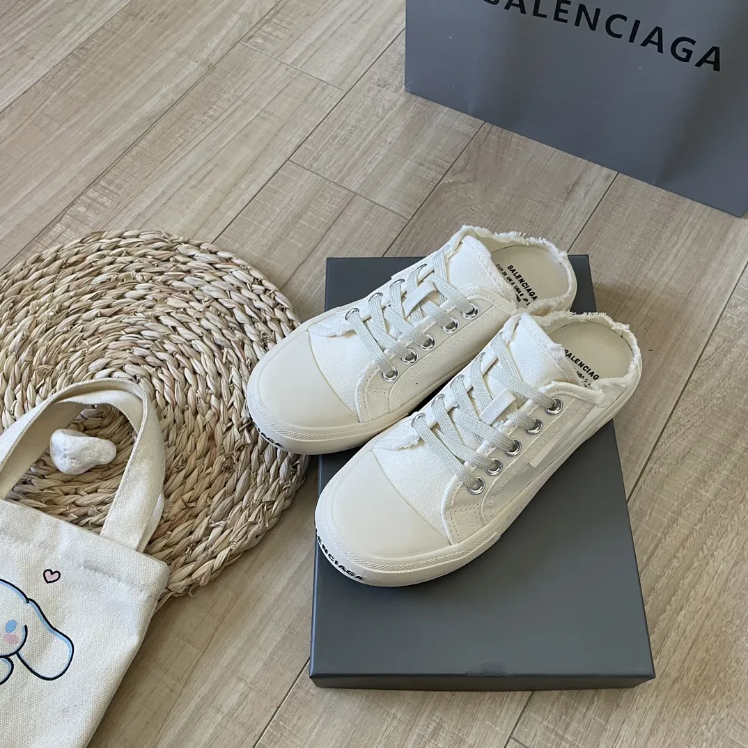 橙子出厂价💰105，男码+10 BALENCIAGA 巴黎世家 全新Paris休闲做旧脏脏鞋 半拖帆布鞋 复古做旧风格 以崭新视角演绎&ldquo;中古风&rdquo; ➤ 原版做旧水染工艺 ➤ 顶级帆布面料 ➤ 原版磨具大底 Size：34-40