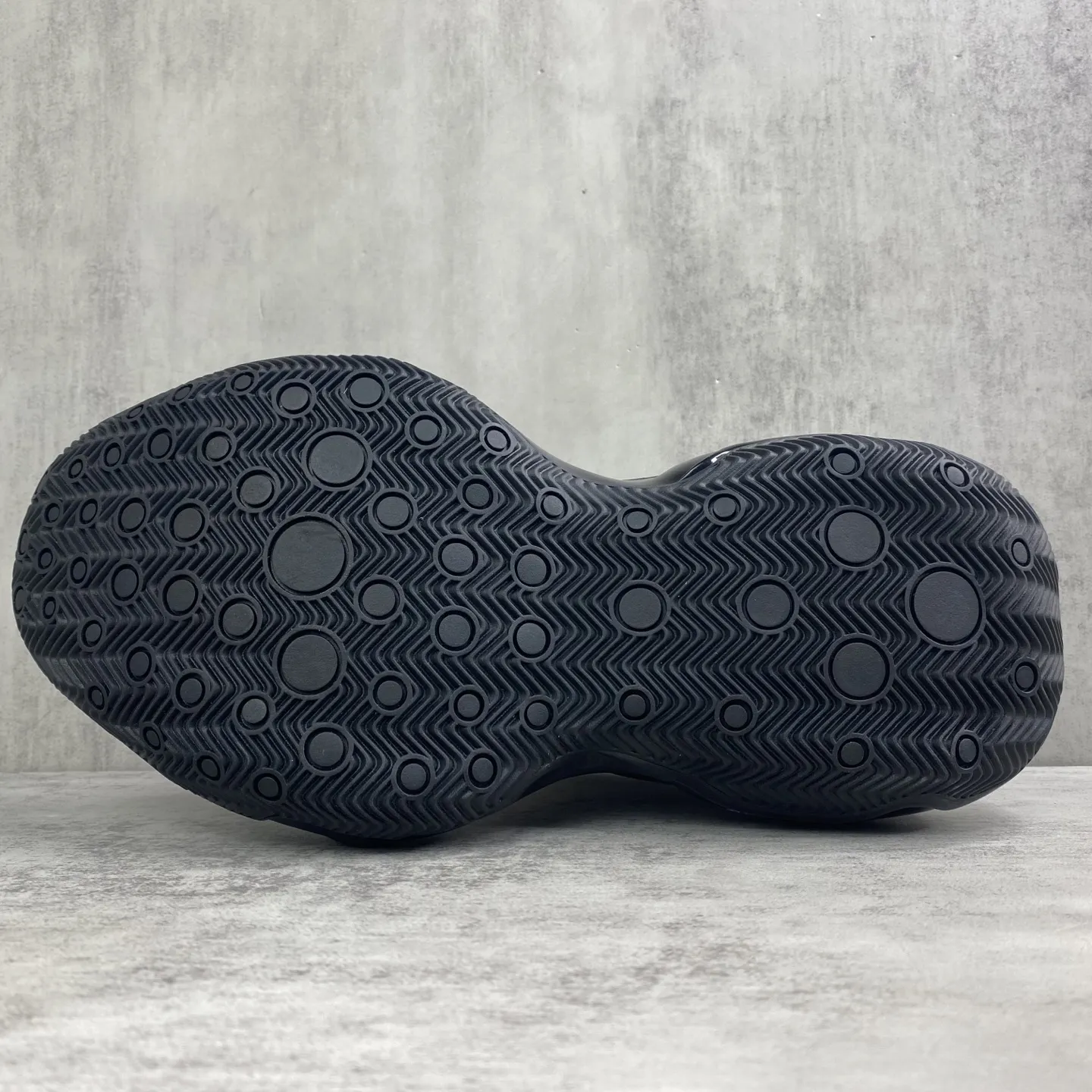 工厂直销¥580💰🔥新款上架🔥Balenciaga巴黎世家 basketball 篮球鞋 圆头拉链 男款40-46