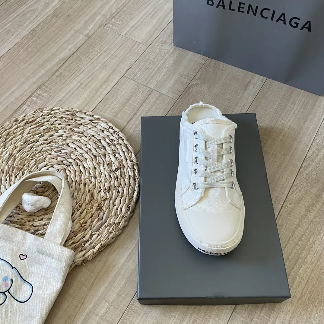 橙子出厂价💰105，男码+10 BALENCIAGA 巴黎世家 全新Paris休闲做旧脏脏鞋 半拖帆布鞋 复古做旧风格 以崭新视角演绎&ldquo;中古风&rdquo; ➤ 原版做旧水染工艺 ➤ 顶级帆布面料 ➤ 原版磨具大底 Size：34-40