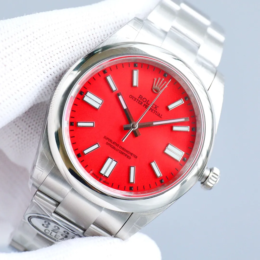 统一价1200 💎C新品劳力士蚝式恒动型41系列1⃣️搭配劳力士全新3230一体机芯;2⃣️表径41mm与原装一致;3⃣️表盘打磨字钉顶级瑞士冰蓝色夜光,与劳力士原厂夜光一致;4⃣️超级904钢材质,镜面蓝宝石玻璃;5⃣️表带顶级做工蚝式钢三格链节、给予手腕最高最好的舒适度,每个极致的细节都是工厂匠心开发的诚意!!!