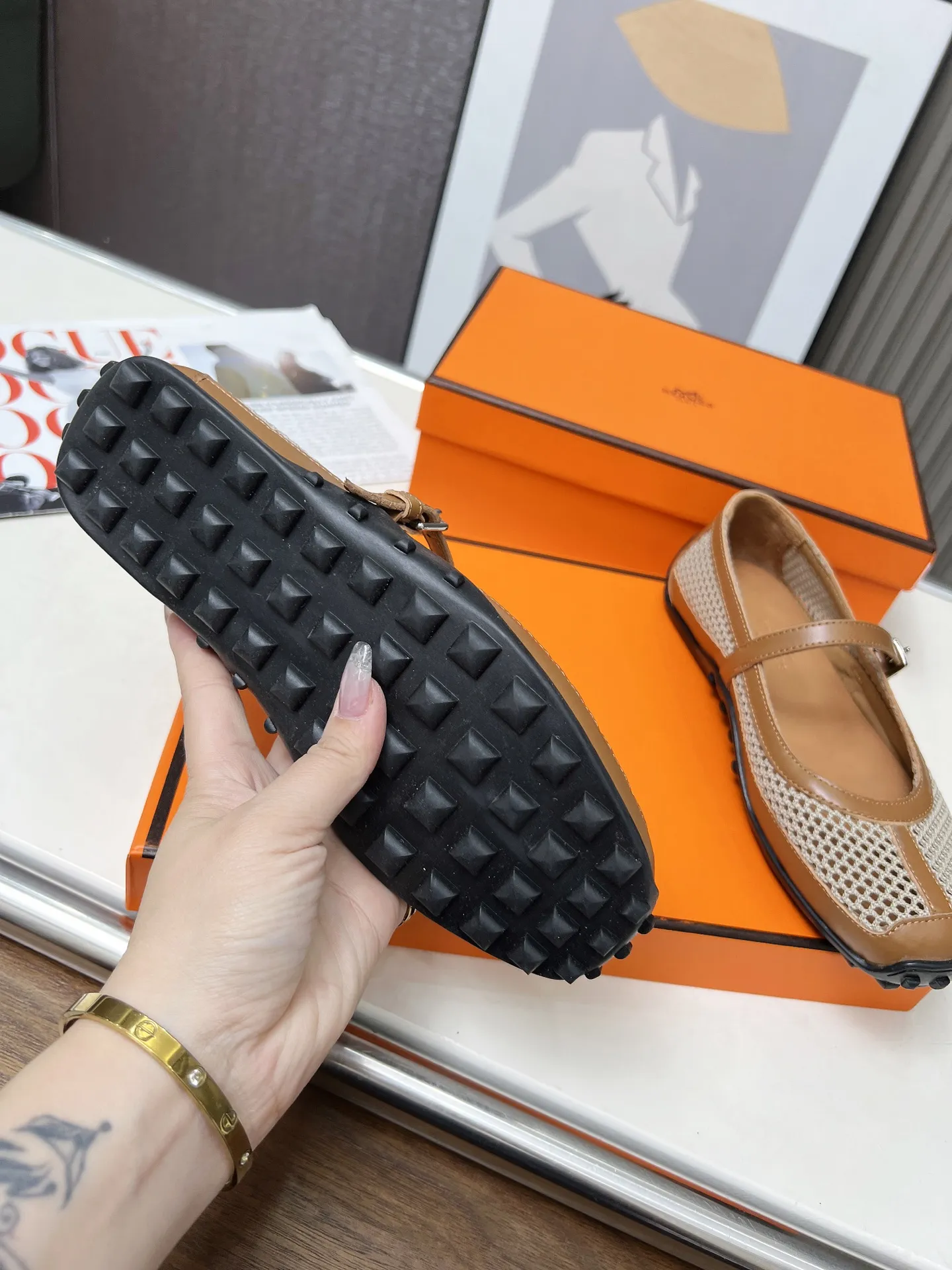 P190 Hermes 爱马仕新款！原版开发，头层牛皮面！新工艺网格！羊皮里，羊皮垫脚！35-41码