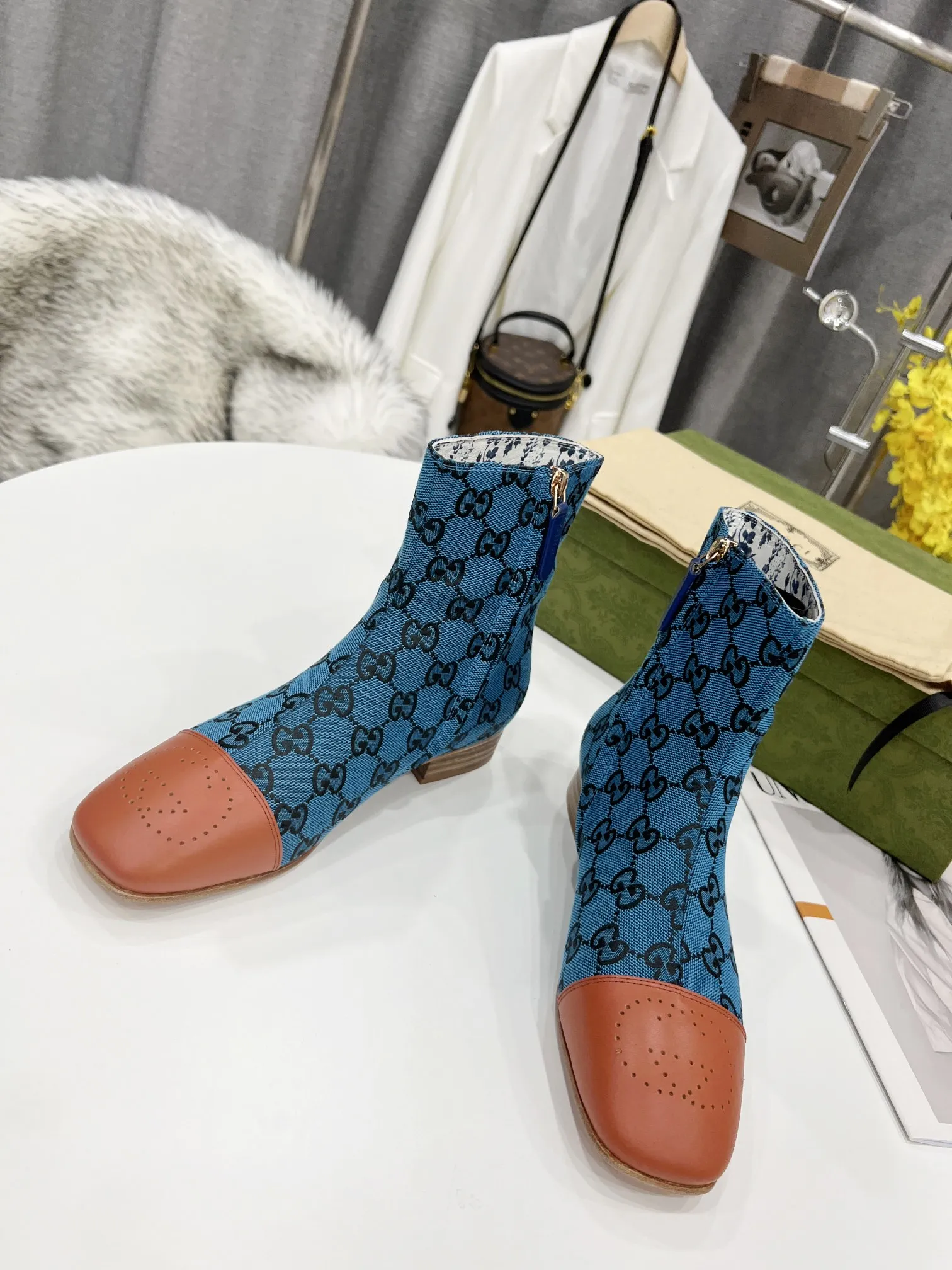 2021年GUCCI最新款 平跟1.5CM，P：橡胶底260米，真皮底290米。码数35-43