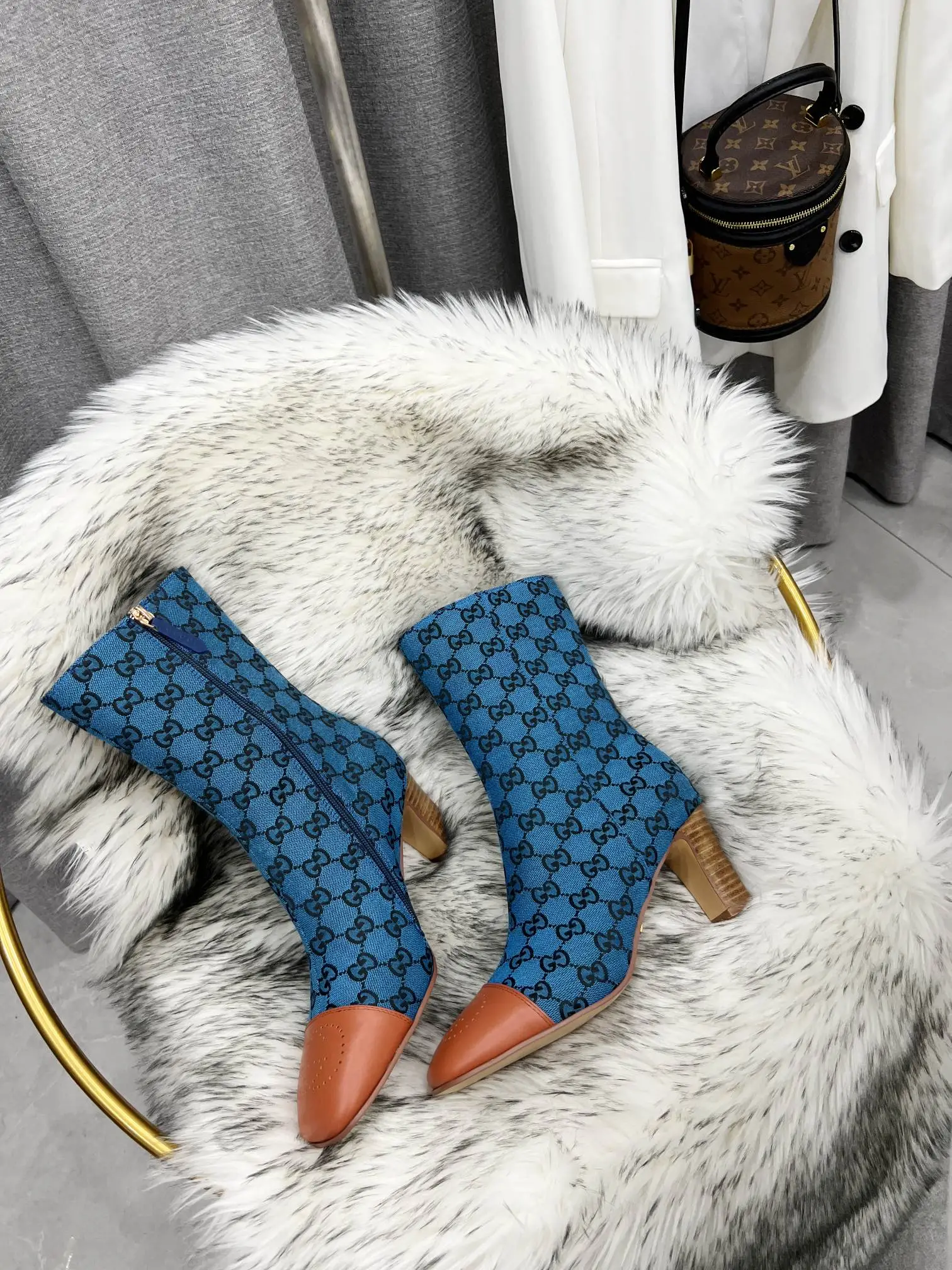 2021年GUCCI最新款 高跟6CM,P橡胶底290米,真皮底330米。 码数35-43