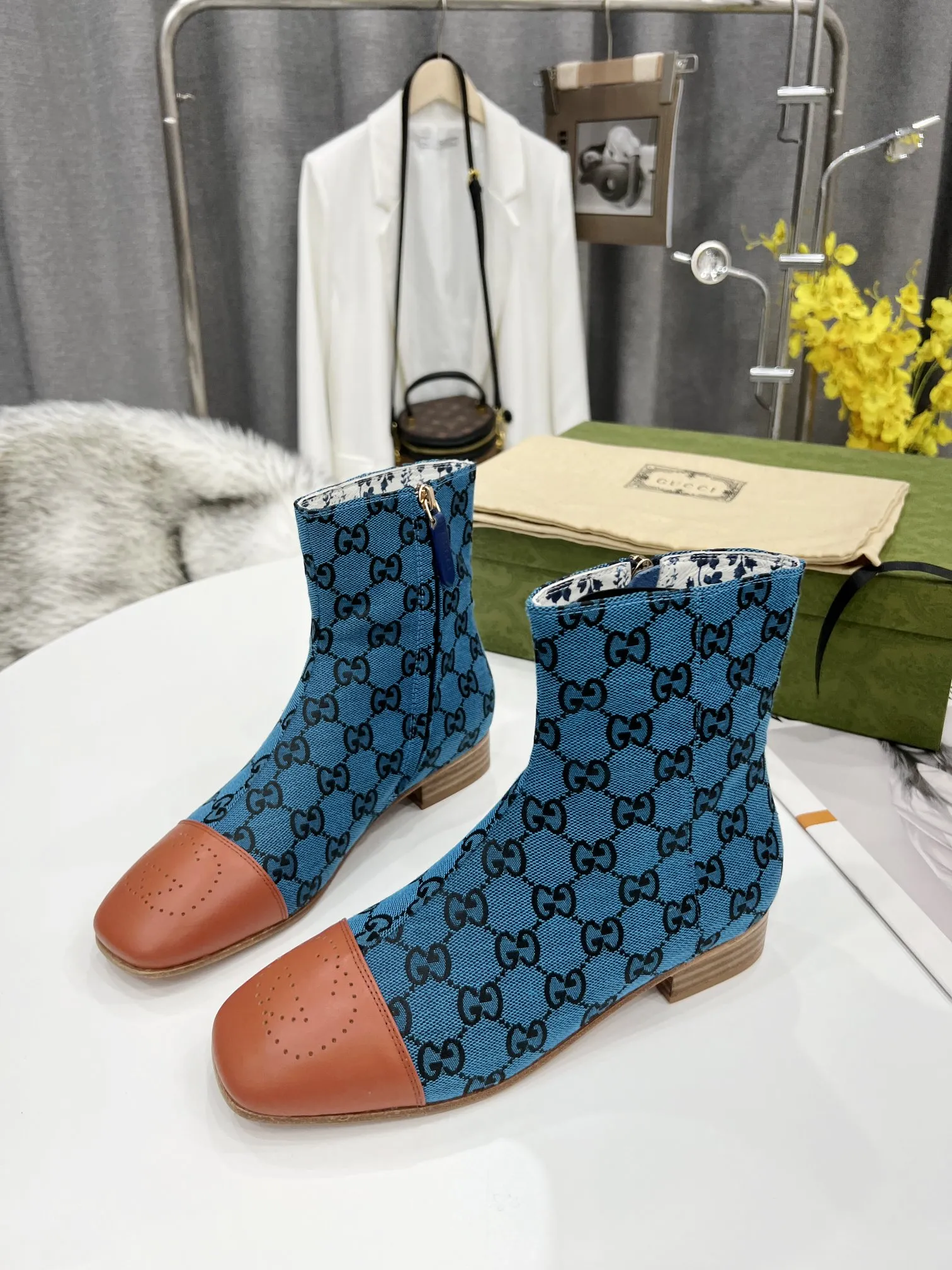 2021年GUCCI最新款 平跟1.5CM,P:橡胶底260米,真皮底290米。码数35-43