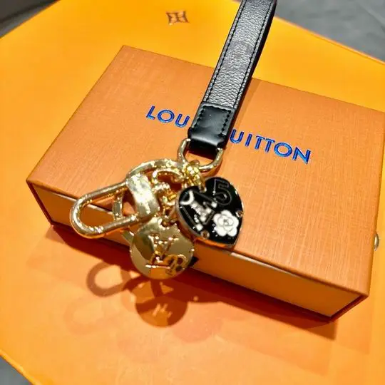 LV keyring 03lyh312 (1)