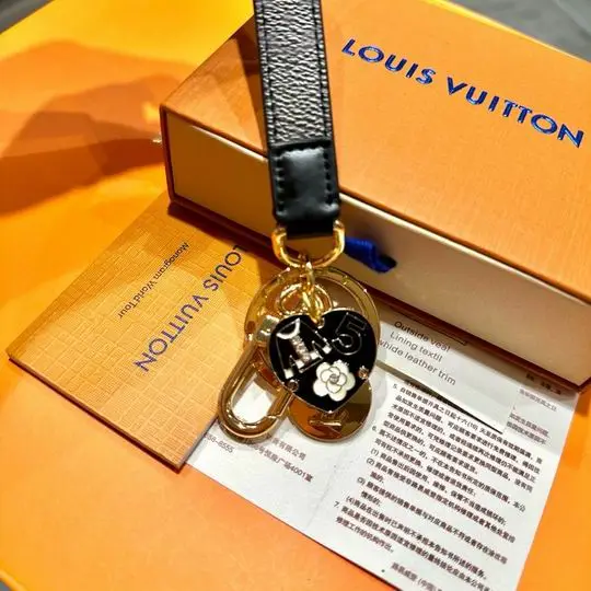 LV keyring 03lyh312 (1)