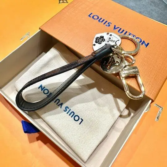 LV keyring 03lyh312 (1)