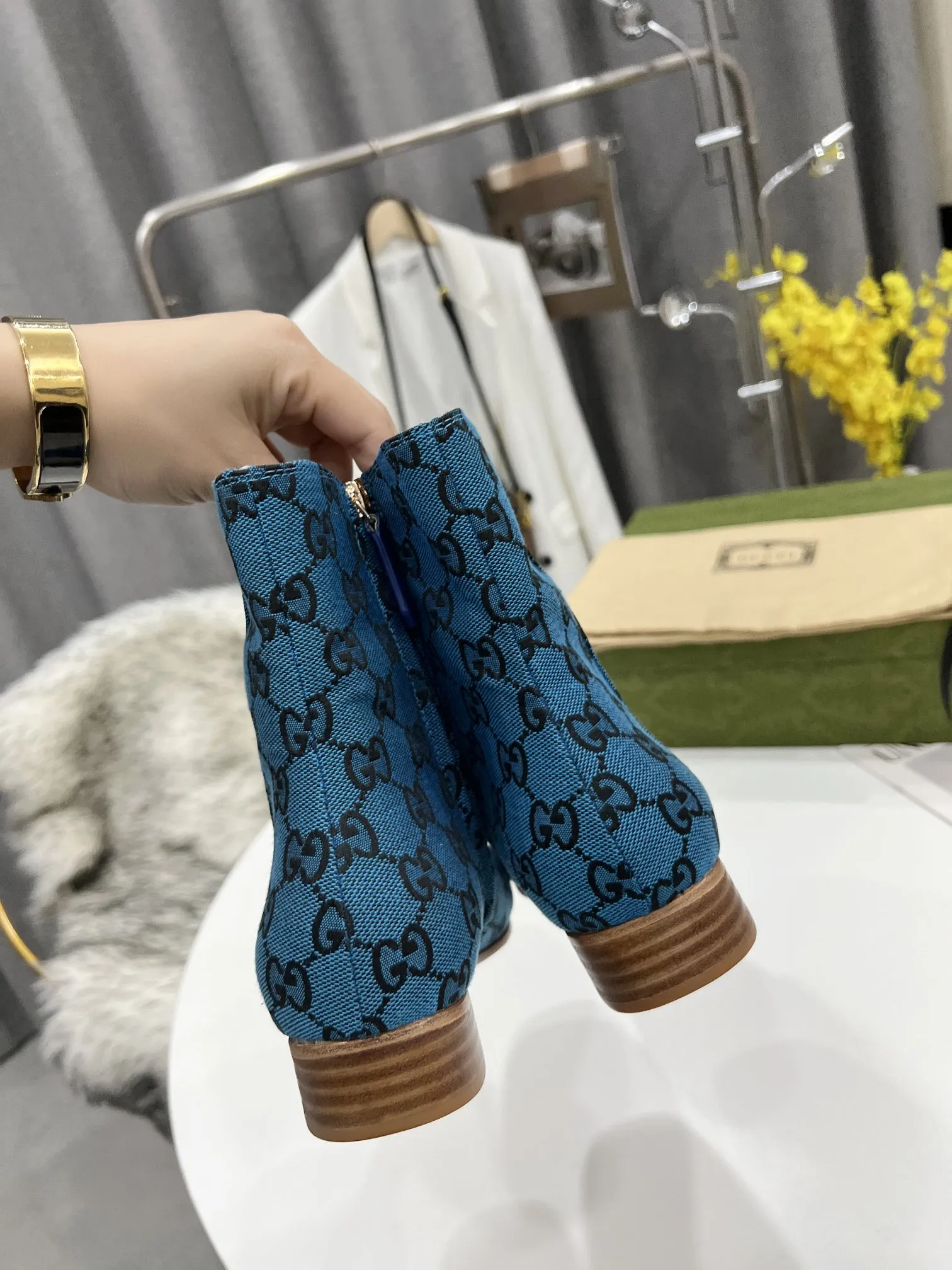 2021年GUCCI最新款 平跟1.5CM，P：橡胶底260米，真皮底290米。码数35-43